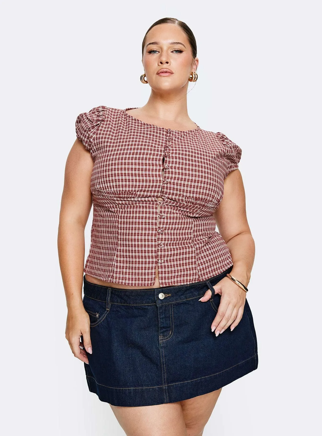 Warna Low Rise Denim Mini Skirt Dark Wash Curve sold by Princess Polly