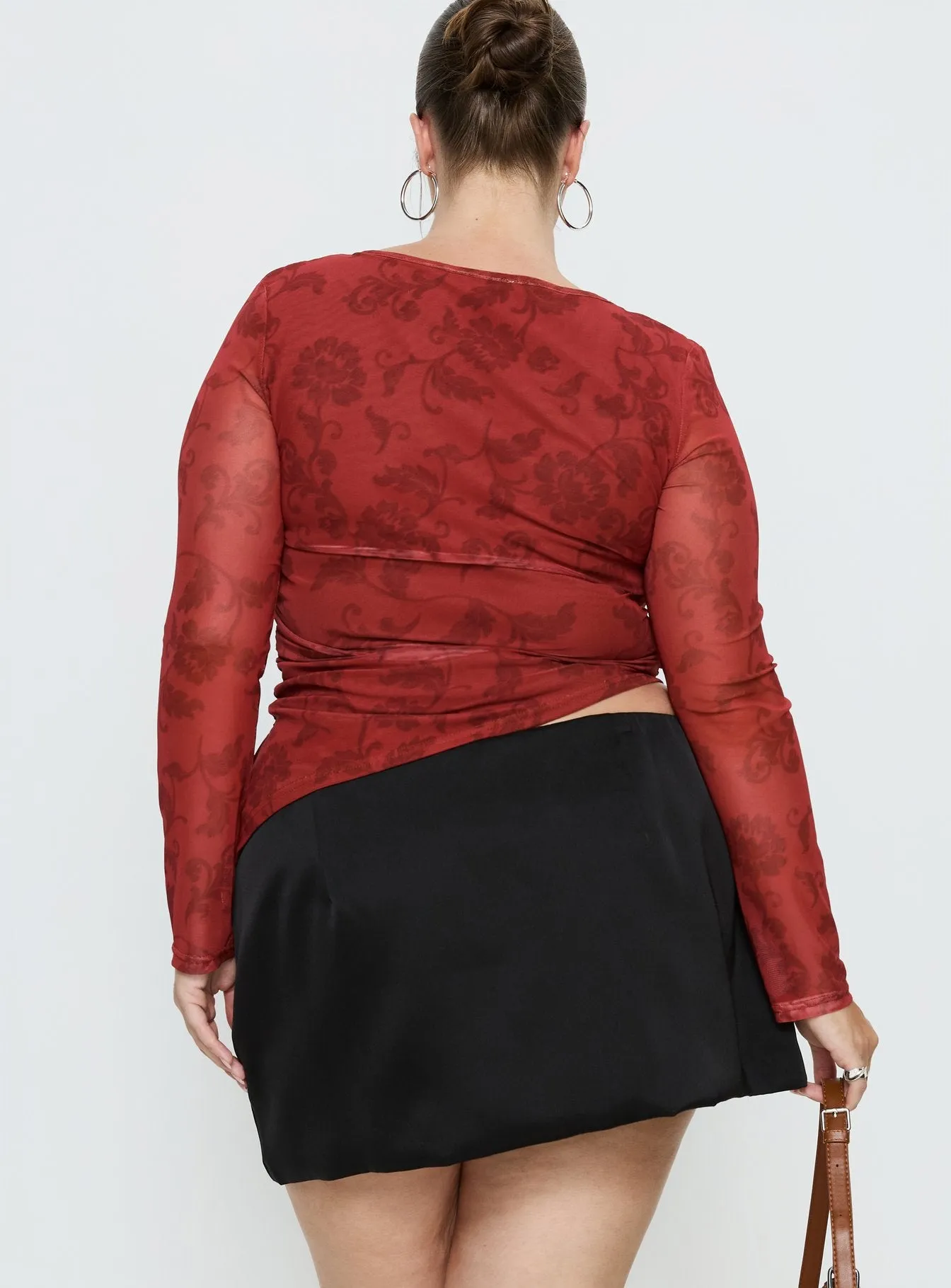 Nadya Satin Tailored Mini Skirt Black Curve sold by Princess Polly product image thumbnail 5