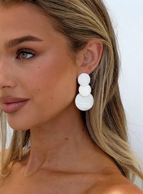 Terza Shell Tiered Earrings White made by Princess Polly