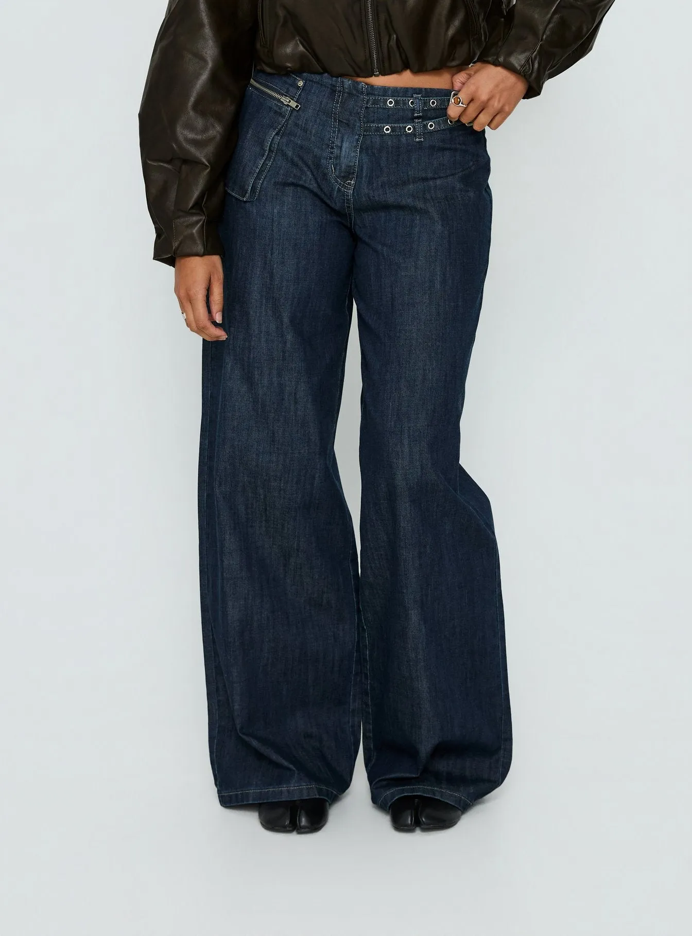 Paltrow Mid Rise Wide Leg Cargo Jeans Dark Blue Wash sold by Princess Polly product image thumbnail 2