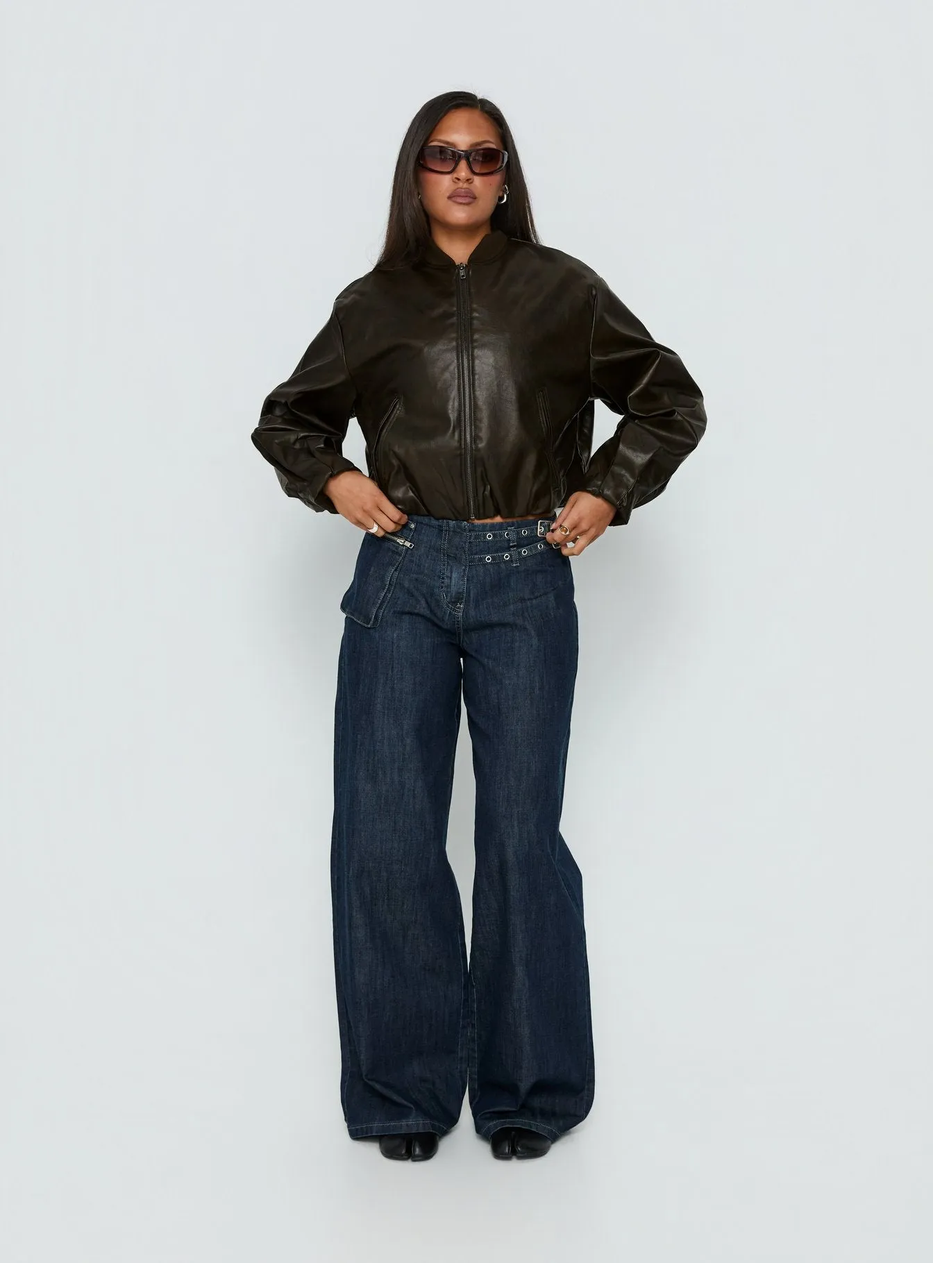Paltrow Mid Rise Wide Leg Cargo Jeans Dark Blue Wash sold by Princess Polly product image thumbnail 3