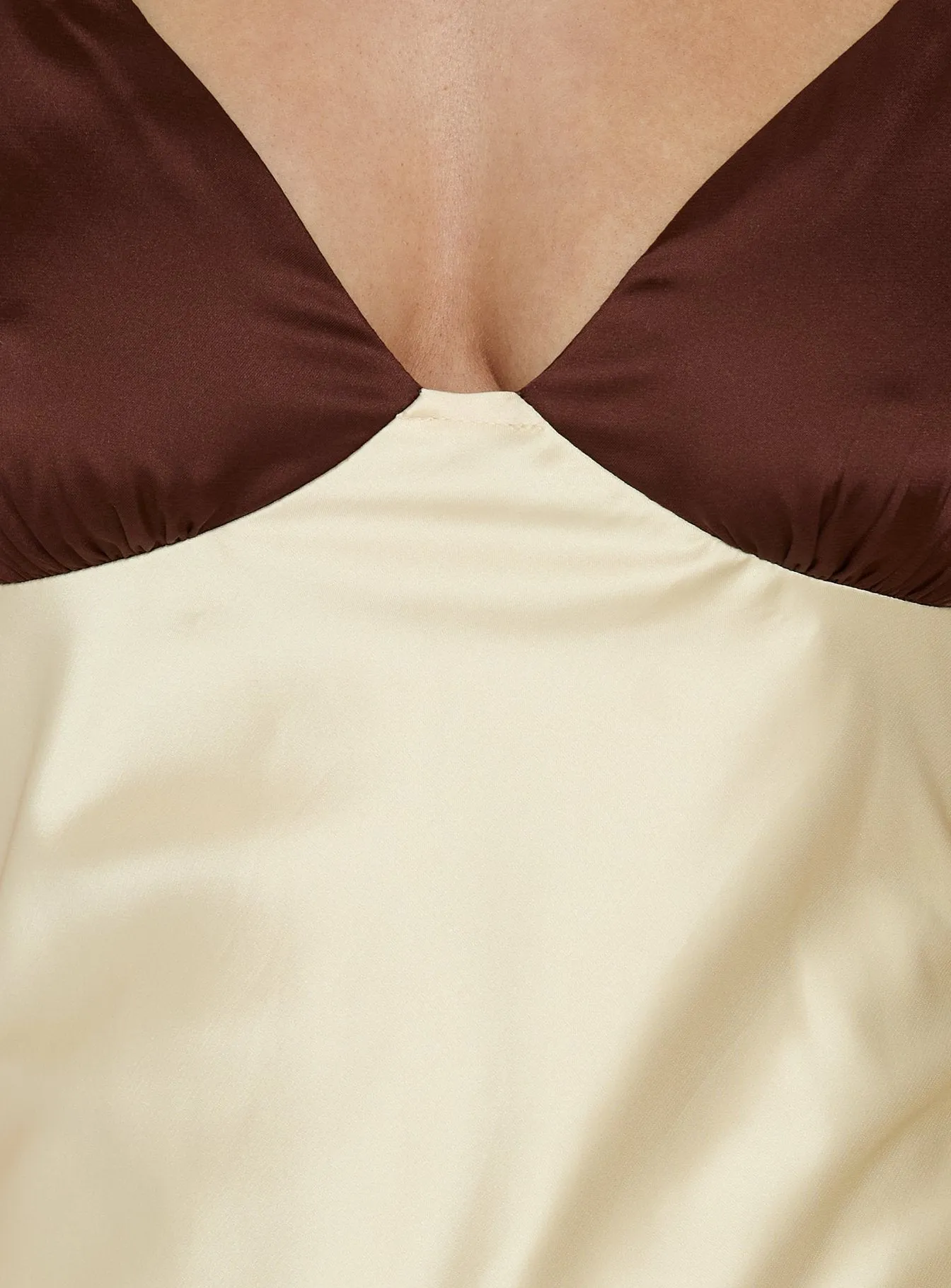 Odyessa V Neck Maxi Dress Brown / Yellow sold by Princess Polly product image thumbnail 5