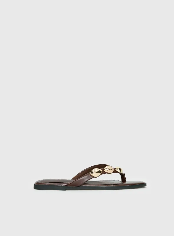 Therapy Guise Hardware Detail Sandals Brown / Gold made by therapy