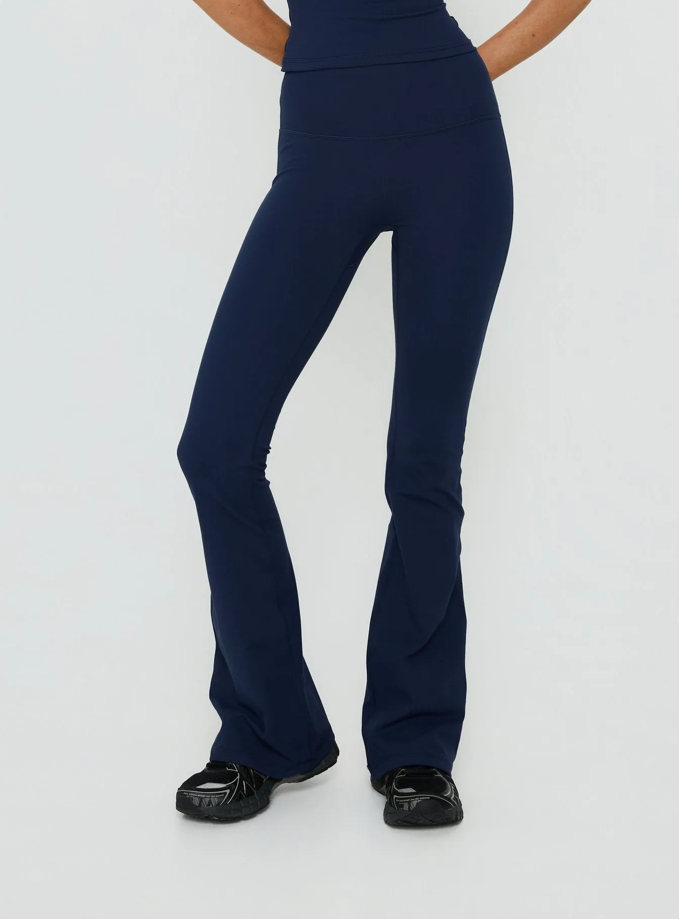 Energize Active Invisible Scrunch Flare Leggings Navy sold by Princess Polly product image thumbnail 2
