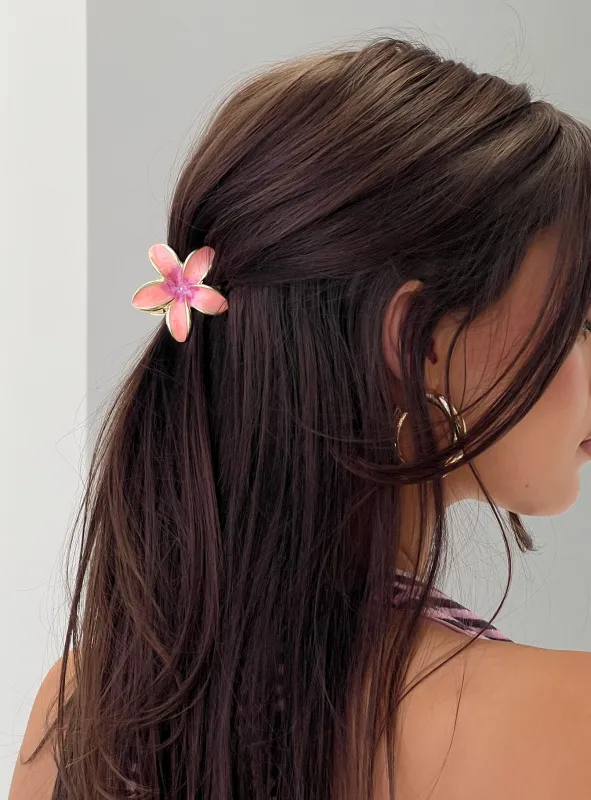Zerah Flower Hair Clip Pink made by Princess Polly