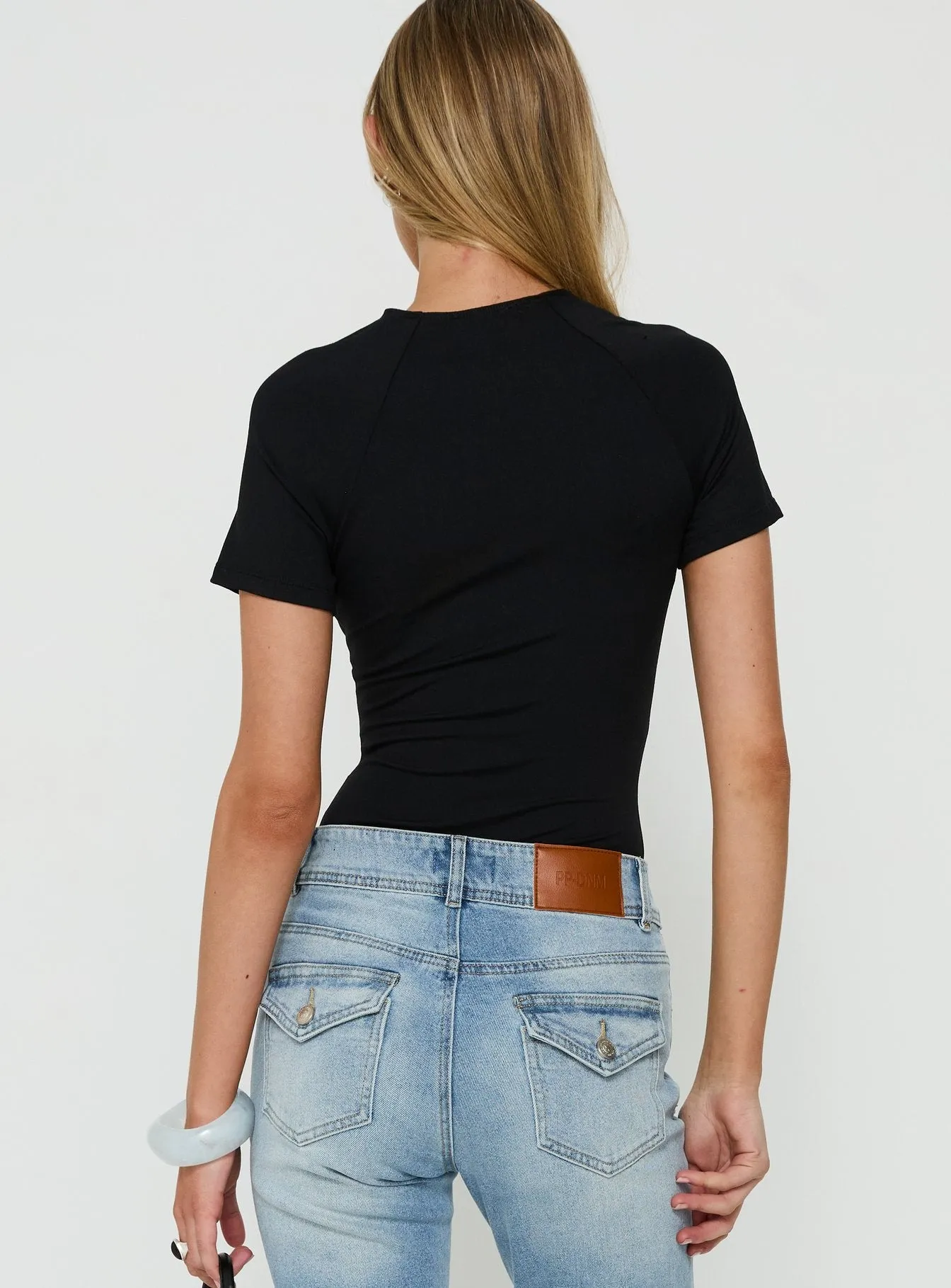 Giallo Solid Bodysuit Black sold by Princess Polly product image thumbnail 4