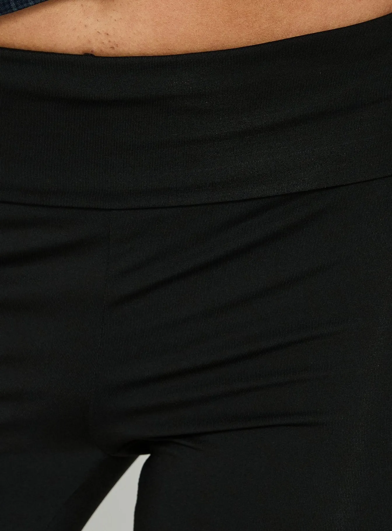 Avedon Foldover Waist Capri Pants Black sold by Princess Polly product image thumbnail 5