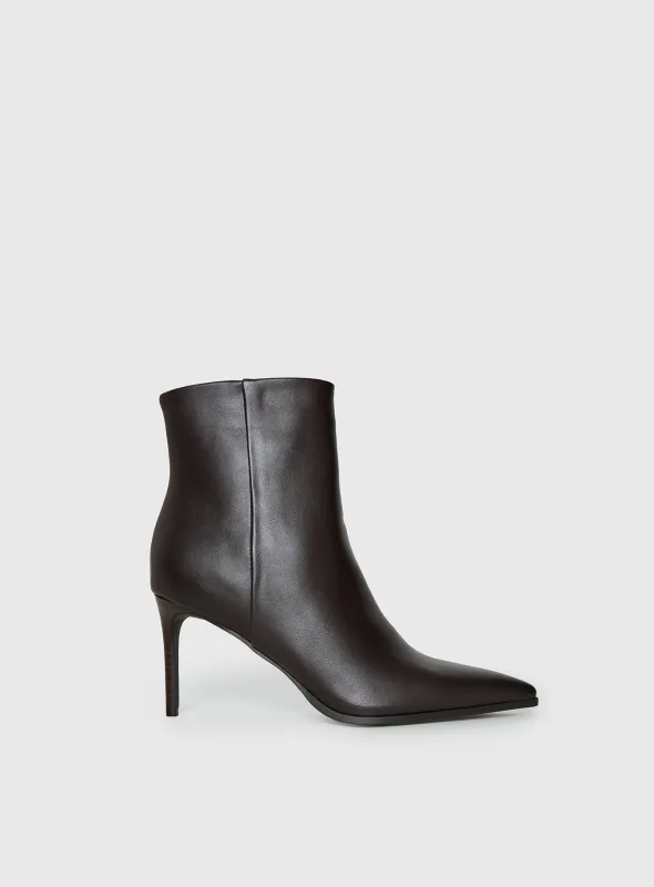 Billini Yordan Pointed Toe Ankle Boots Dark Cacao made by Billini