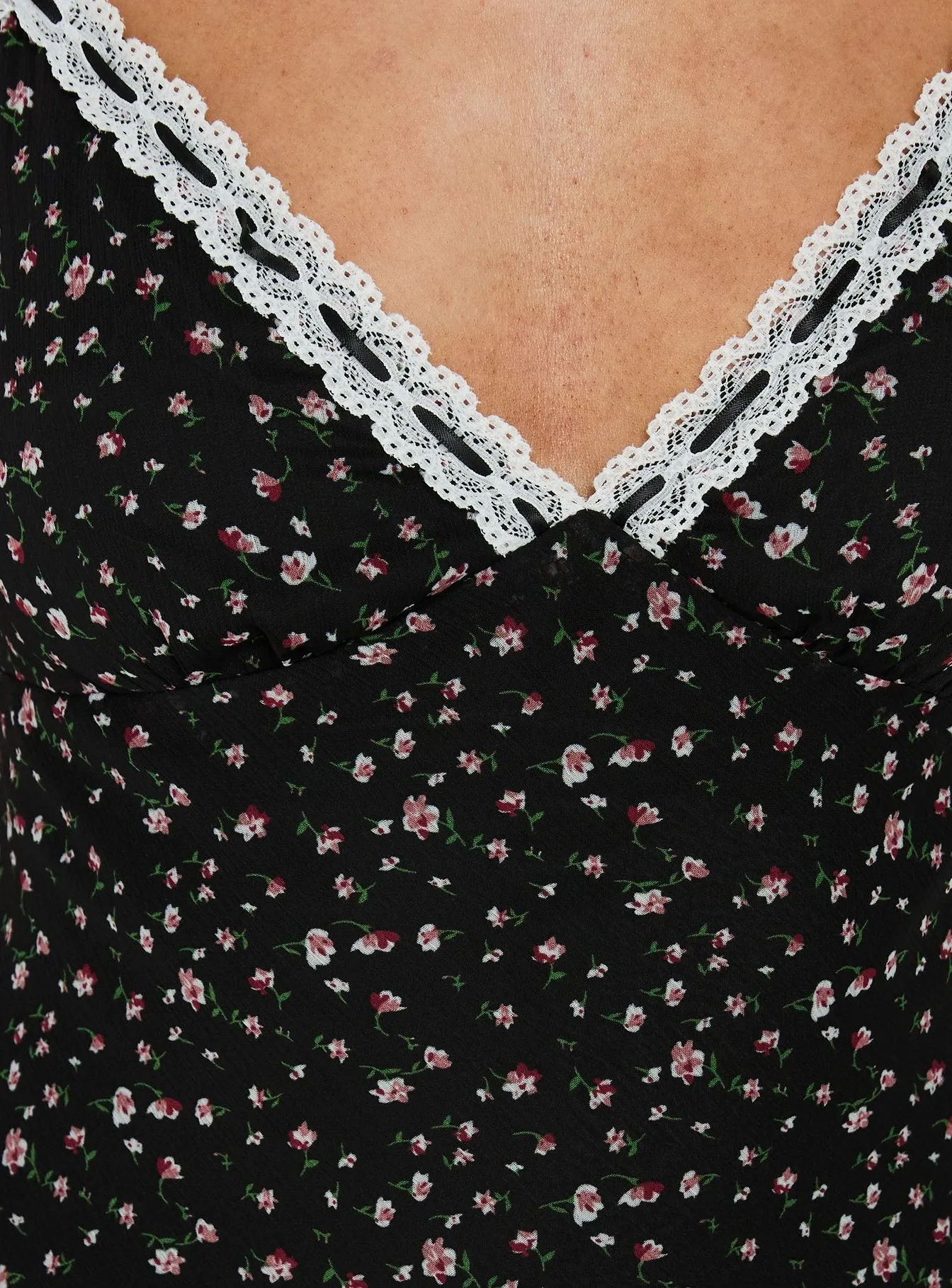 Alasia Lace Trim V Neck Maxi Dress Black Floral sold by Princess Polly product image thumbnail 5