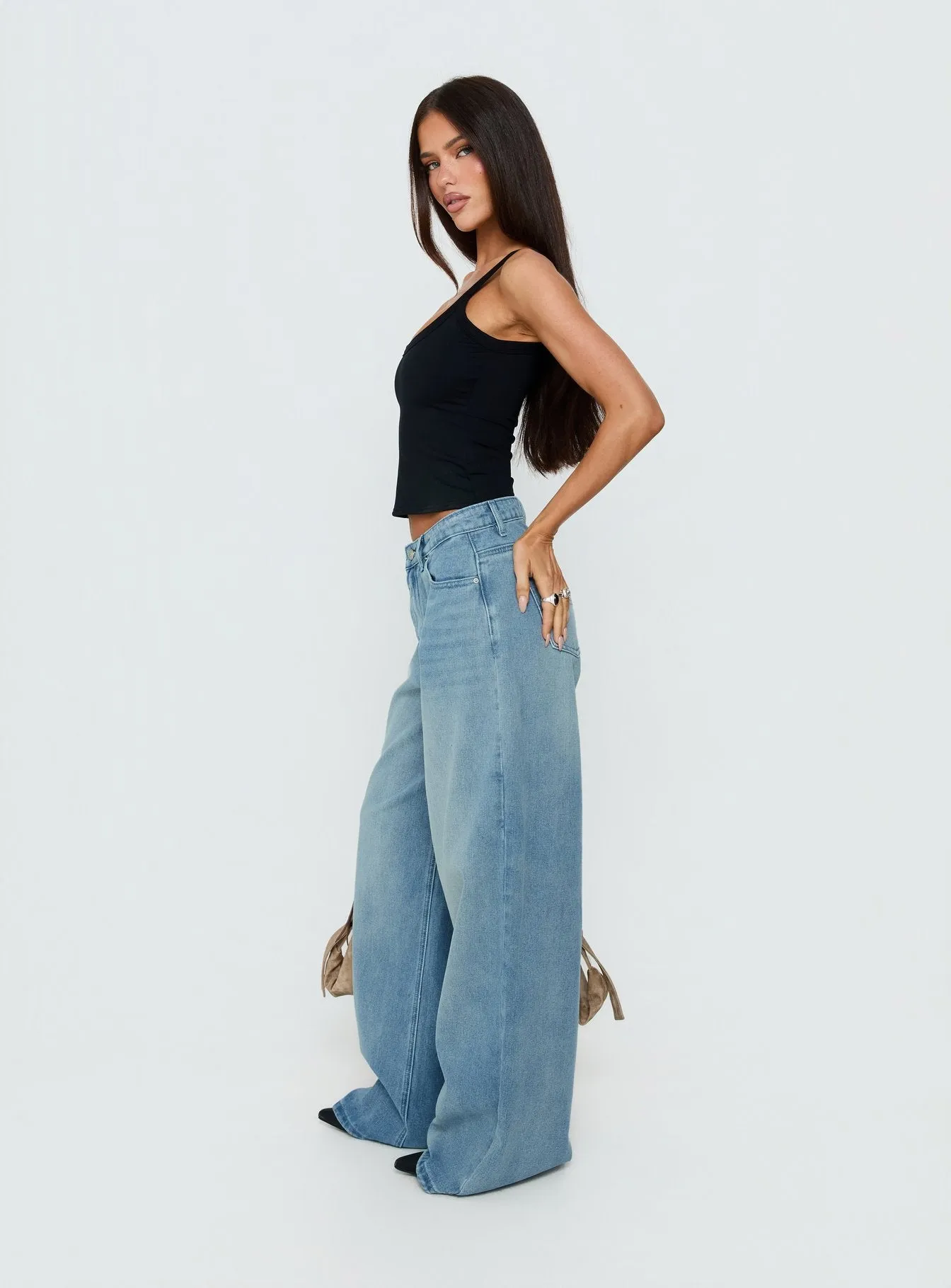 Naylor Mid Rise Wide Leg Jeans Light Wash Denim Light Blue Wash Petite sold by Princess Polly product image thumbnail 4