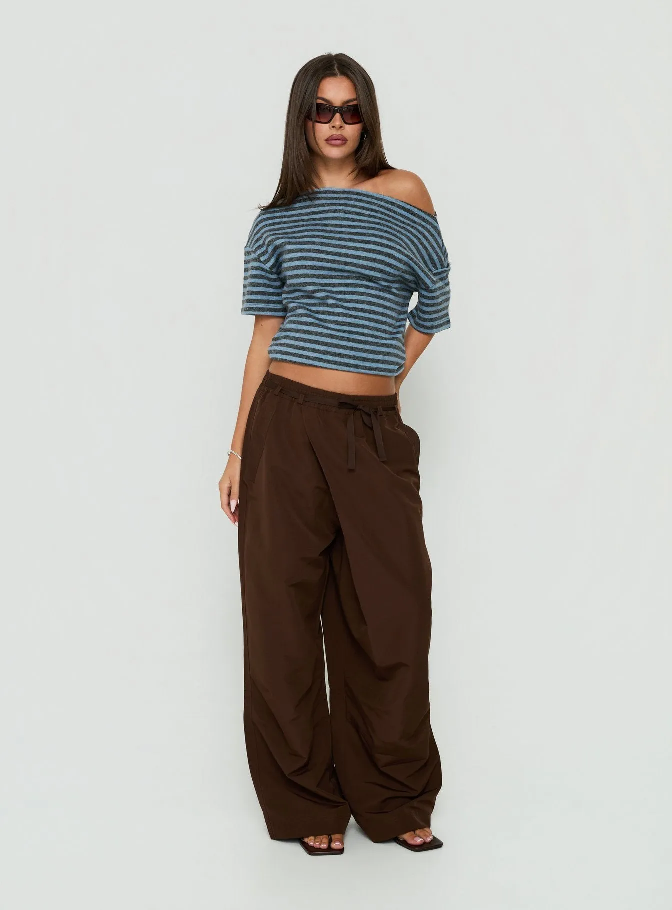 Signora Elasticated Waist Pants Chocolate sold by Princess Polly product image thumbnail 2
