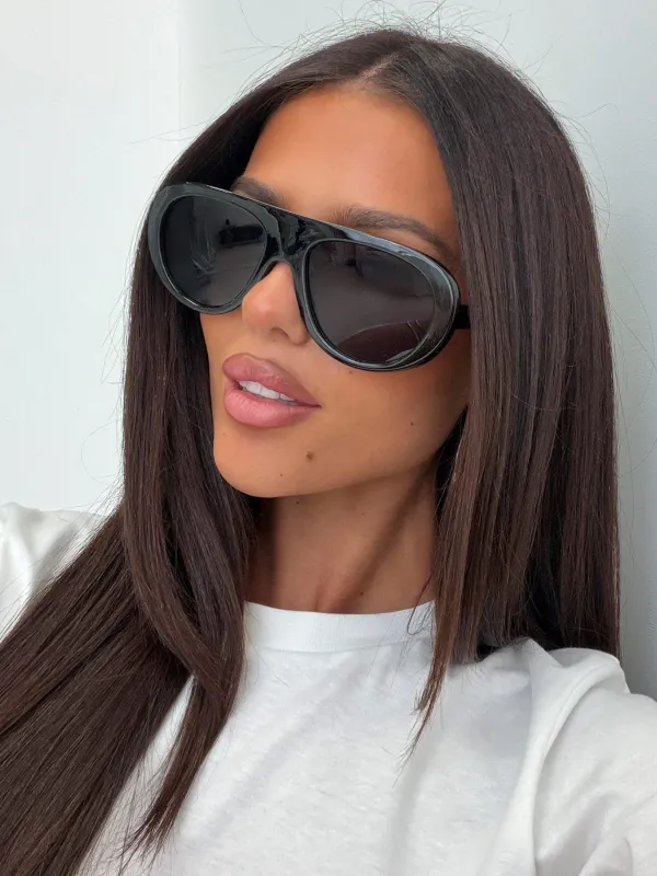 Amorra Oversized Aviator Sunglasses Black made by Princess Polly