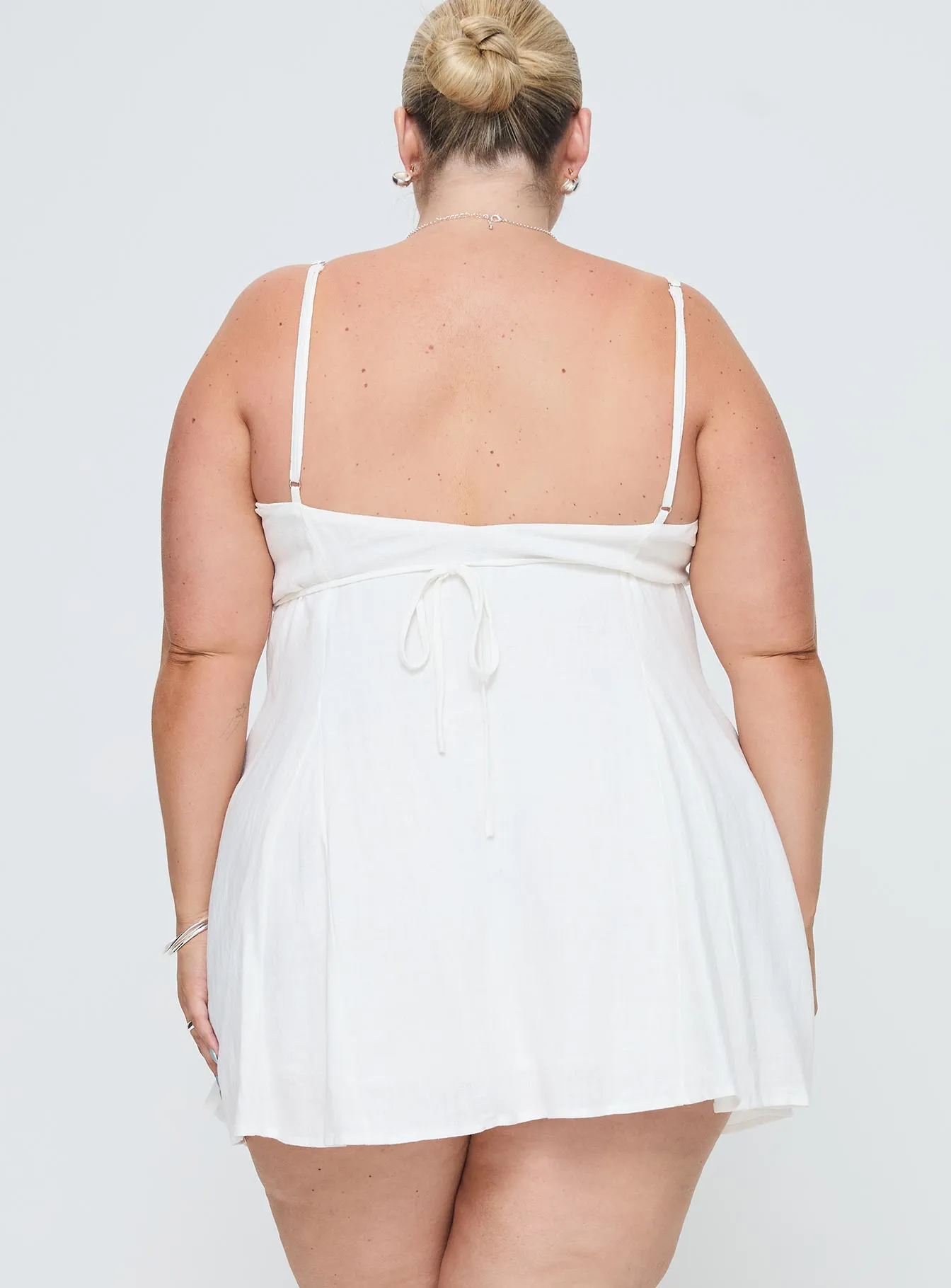Elian Linen Blend Mini Dress White Curve sold by Princess Polly product image thumbnail 5