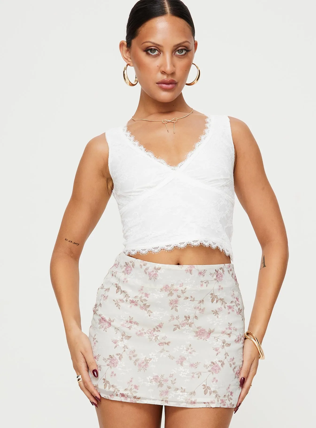 Naver Top White sold by Princess Polly product image thumbnail 2