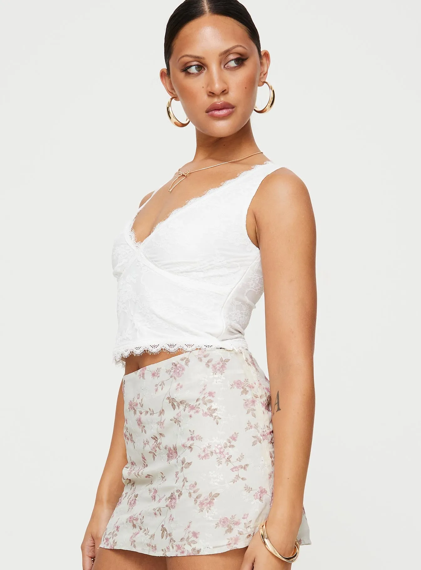 Naver Top White sold by Princess Polly product image thumbnail 4