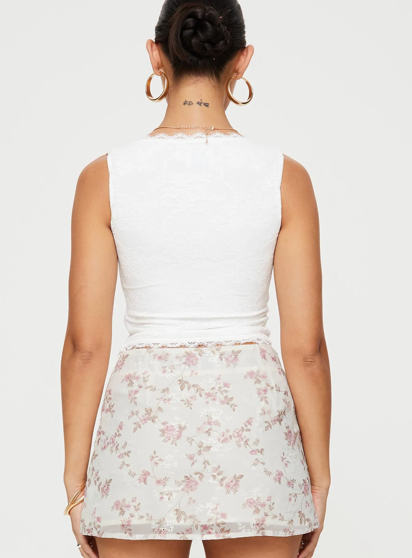 Naver Top White sold by Princess Polly product image thumbnail 5