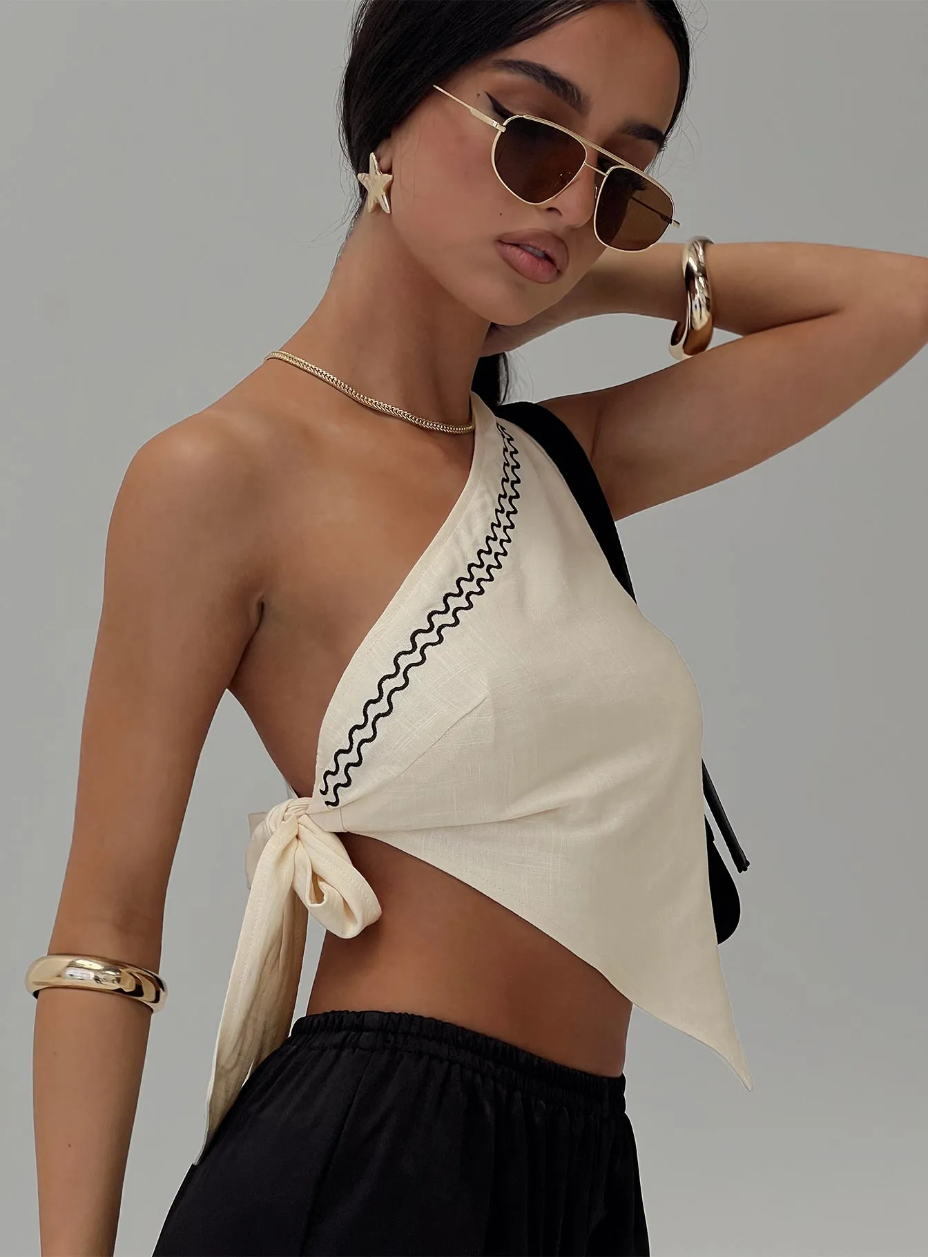 Frankle Top Cream/black sold by Princess Polly