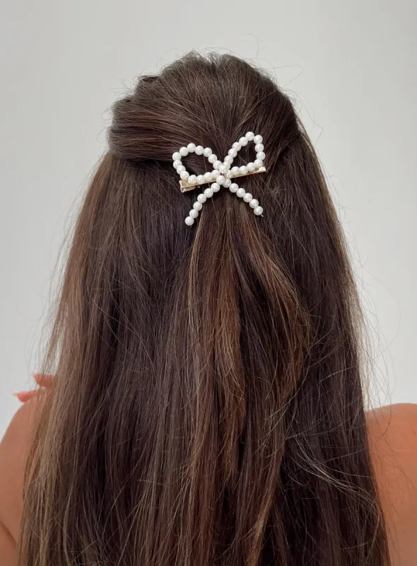 Rosy Hair Clip Pearl sold by Princess Polly