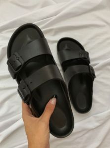 So Cali Flats Black sold by Princess Polly