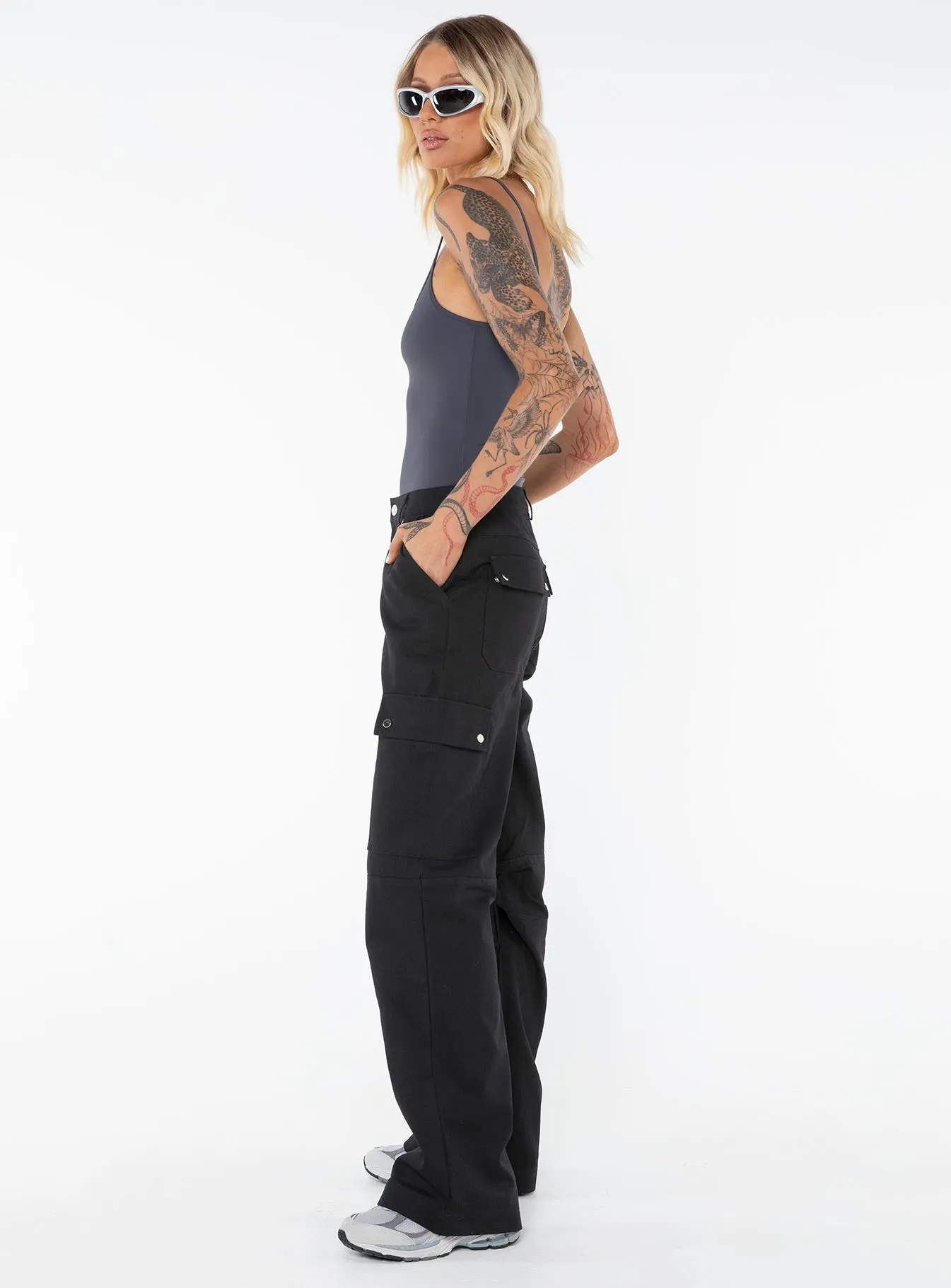 Fallout Mid Rise Cargo Pants Black Tall sold by Princess Polly product image thumbnail 4