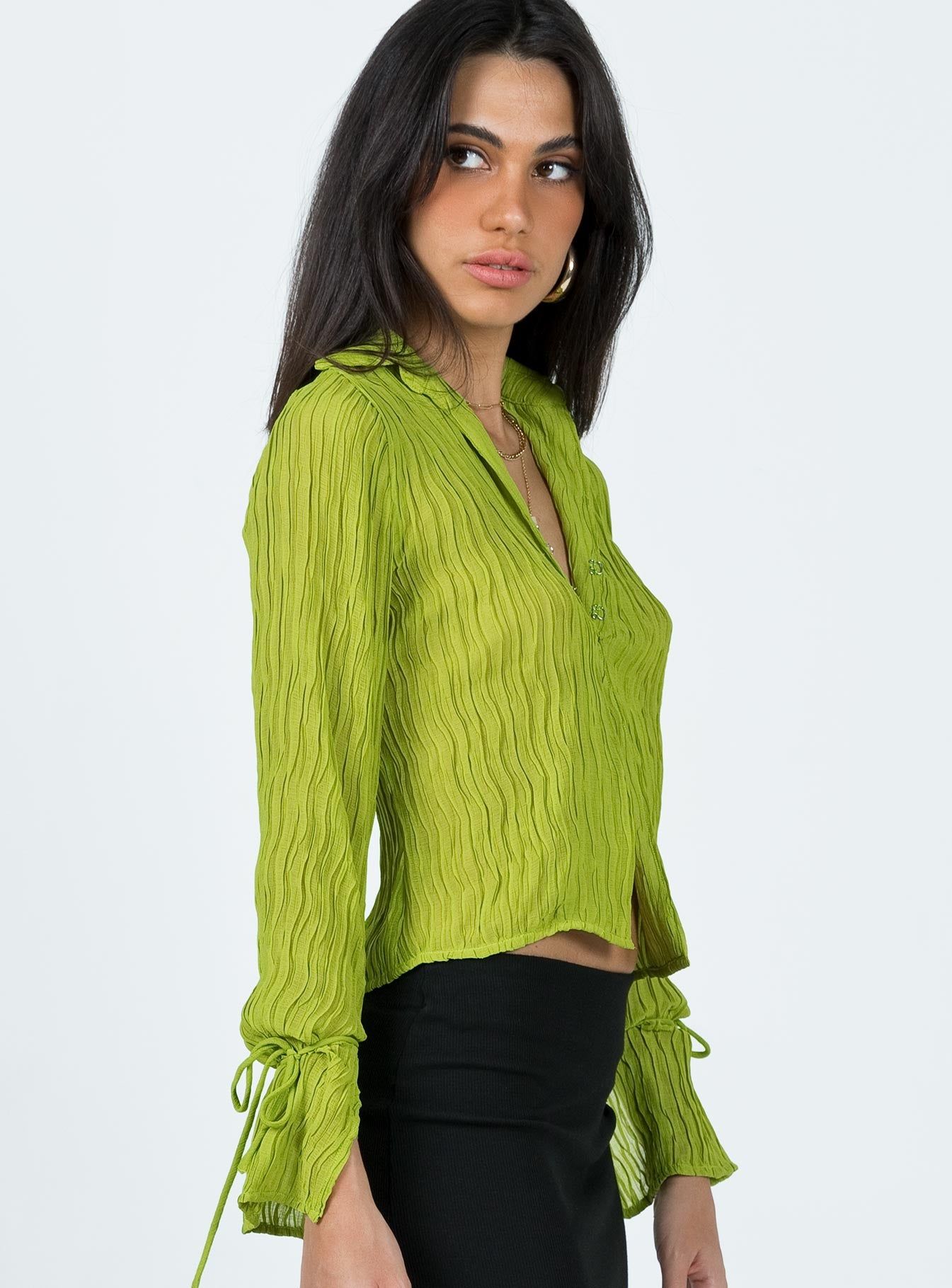 Aluna Shirt Green sold by Princess Polly product image thumbnail 4