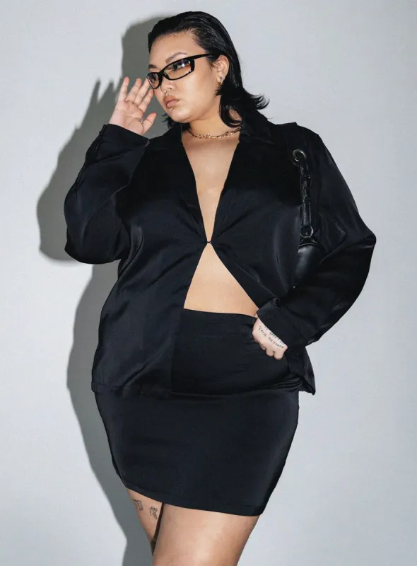 Eileen Set Black Curve sold by Princess Polly