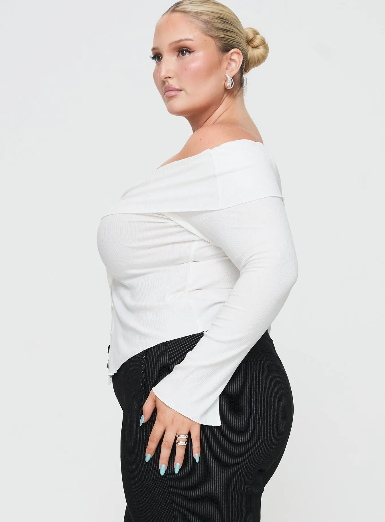 Parveen Off The Shoulder Top White Curve sold by Princess Polly product image thumbnail 4
