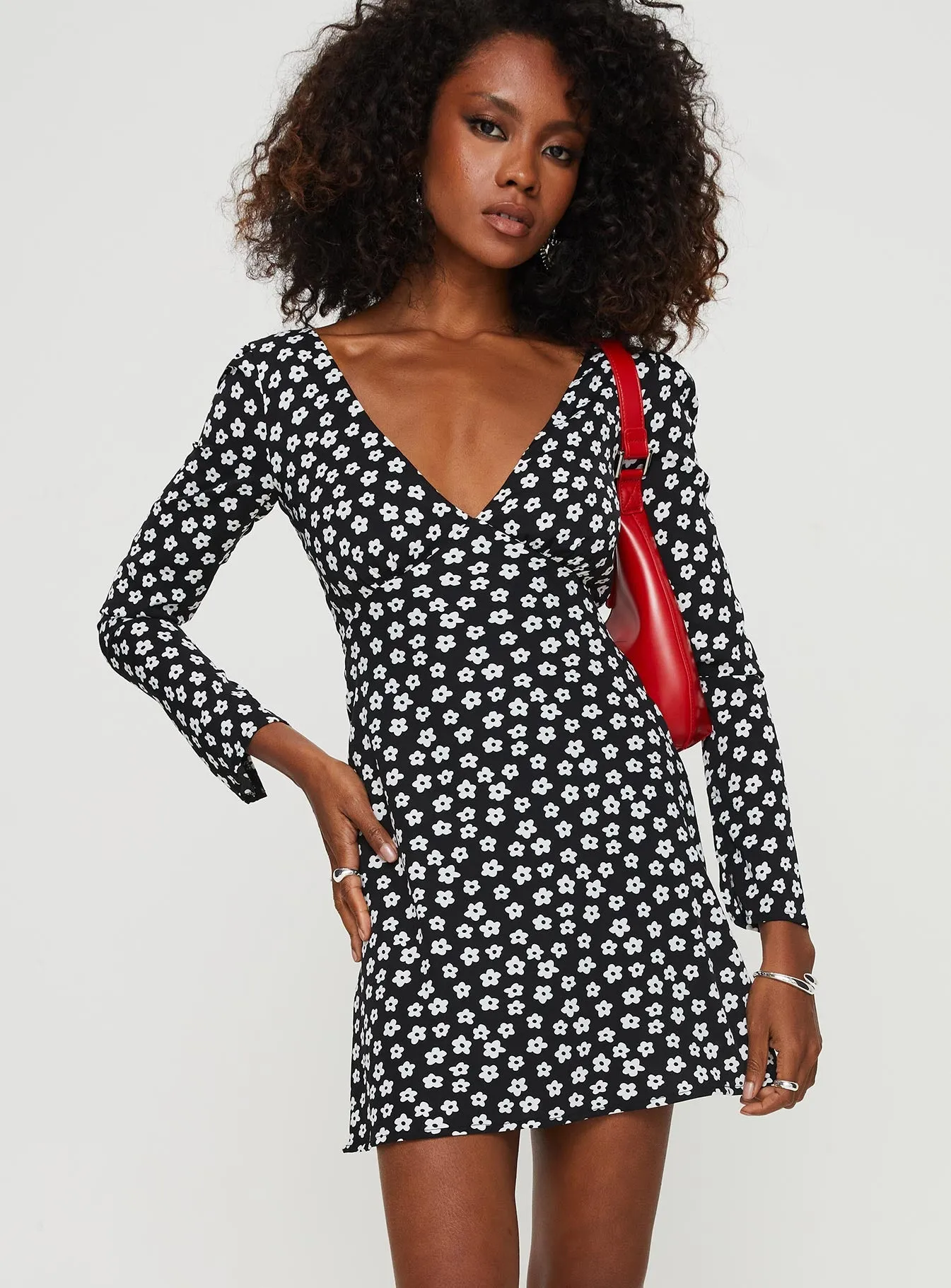 Nellie Long Sleeve Mini Dress Black / White Floral sold by Princess Polly product image thumbnail 2
