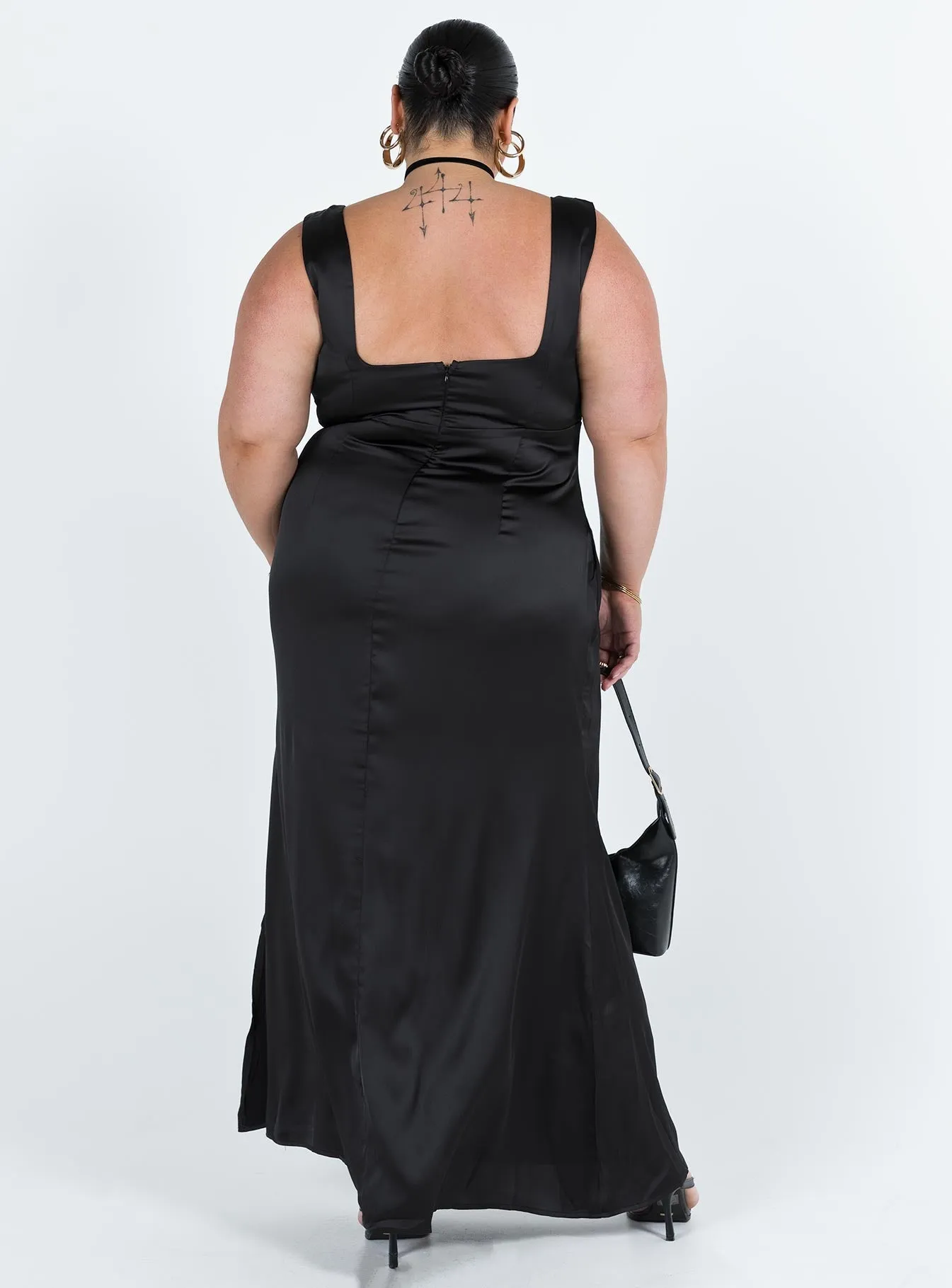 Lynsey Midi Dress Black Curve sold by Princess Polly product image thumbnail 5