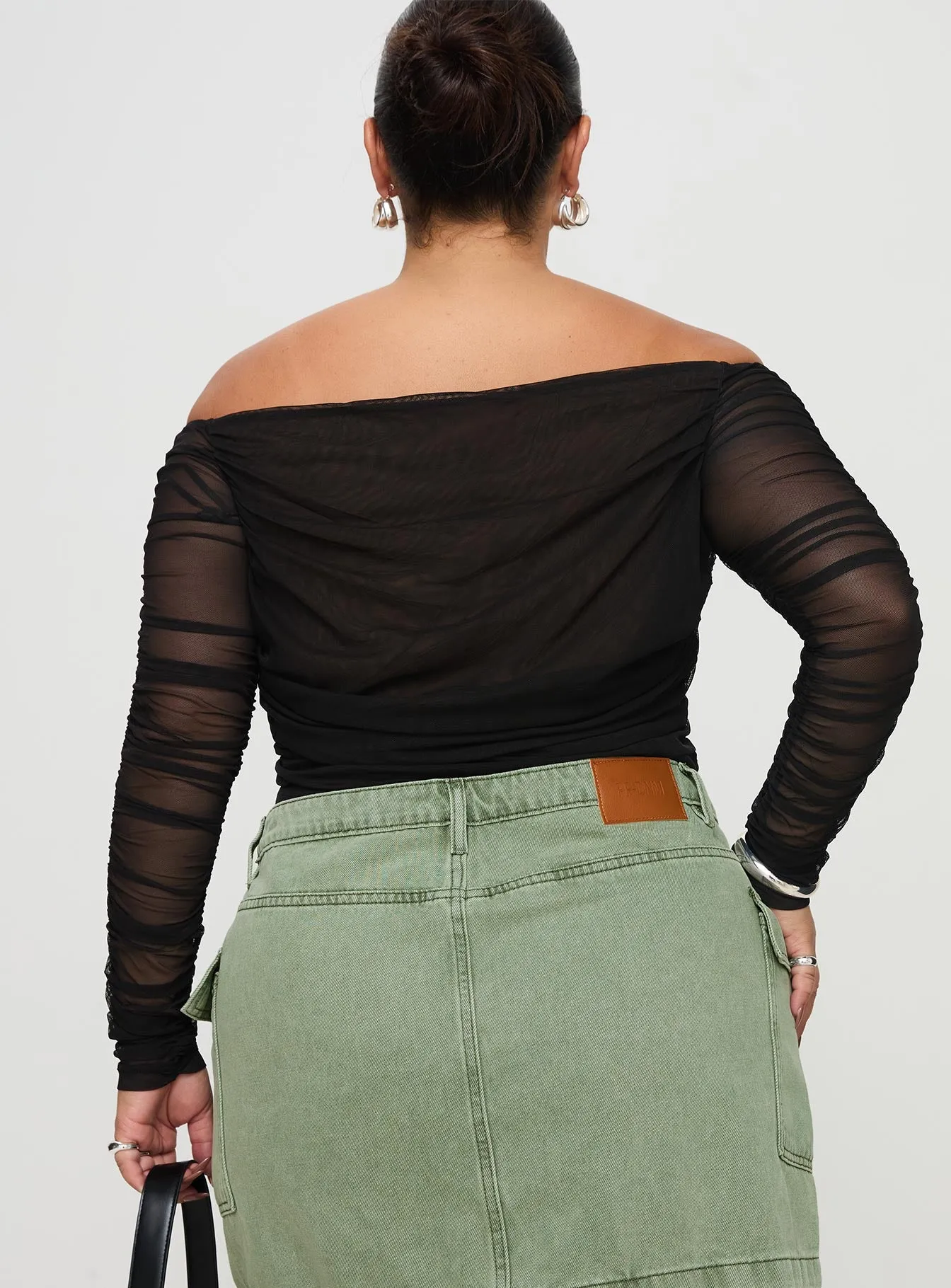 Hartford Off The Shoulder Top Black Curve sold by Princess Polly product image thumbnail 5
