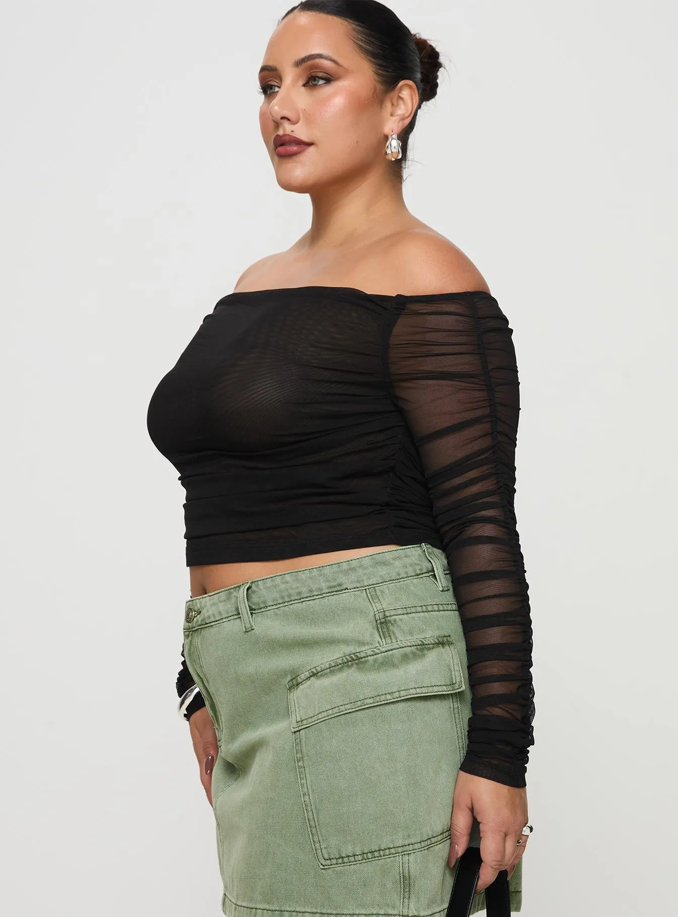 Hartford Off The Shoulder Top Black Curve sold by Princess Polly product image thumbnail 4