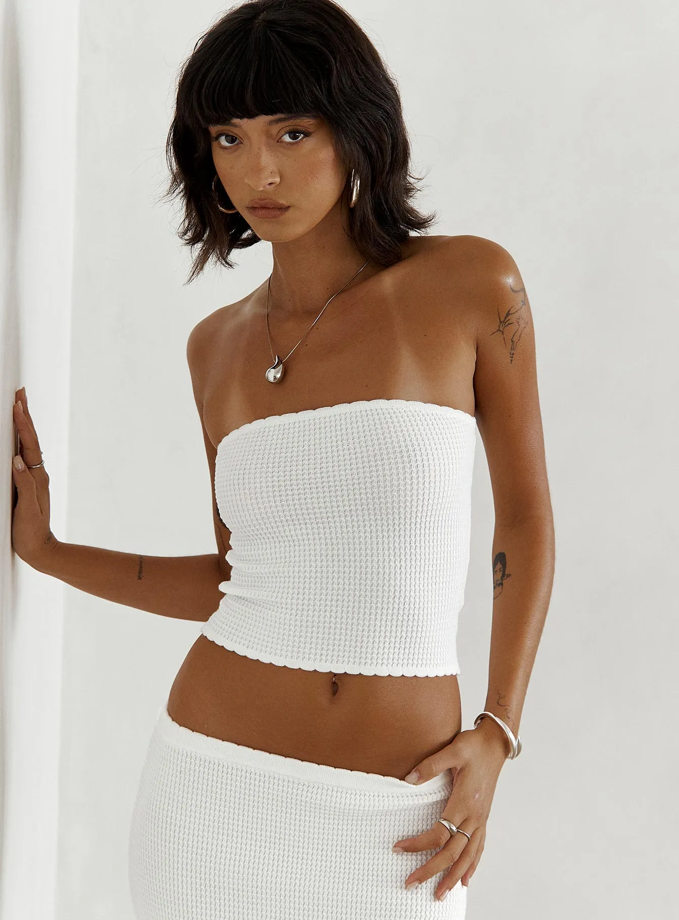 Huckle Tube Top White sold by Princess Polly product image thumbnail 2