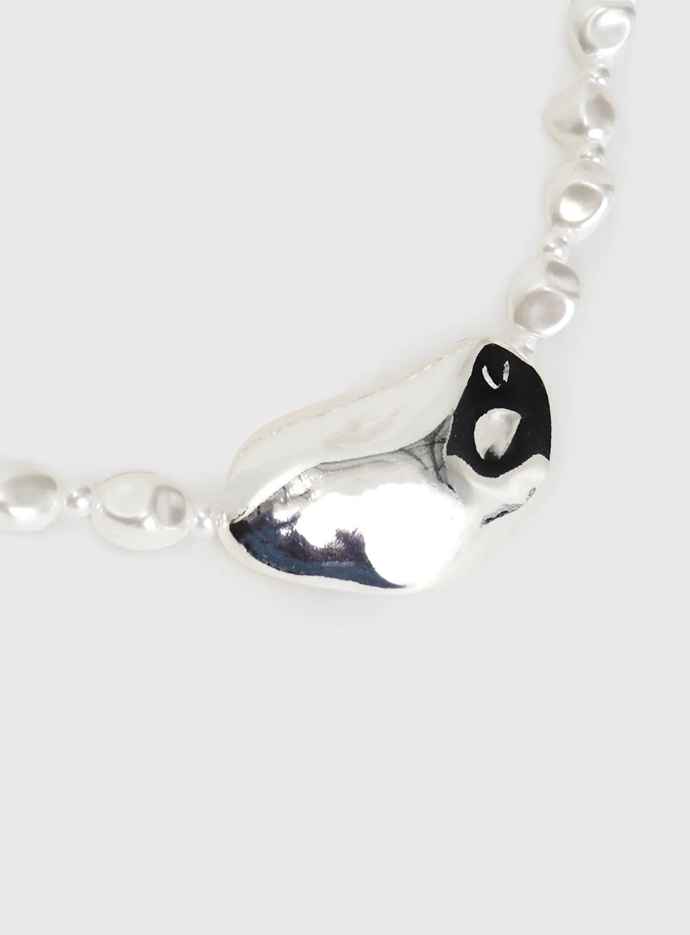 All Quiet Choker Pearl sold by Princess Polly product image thumbnail 3