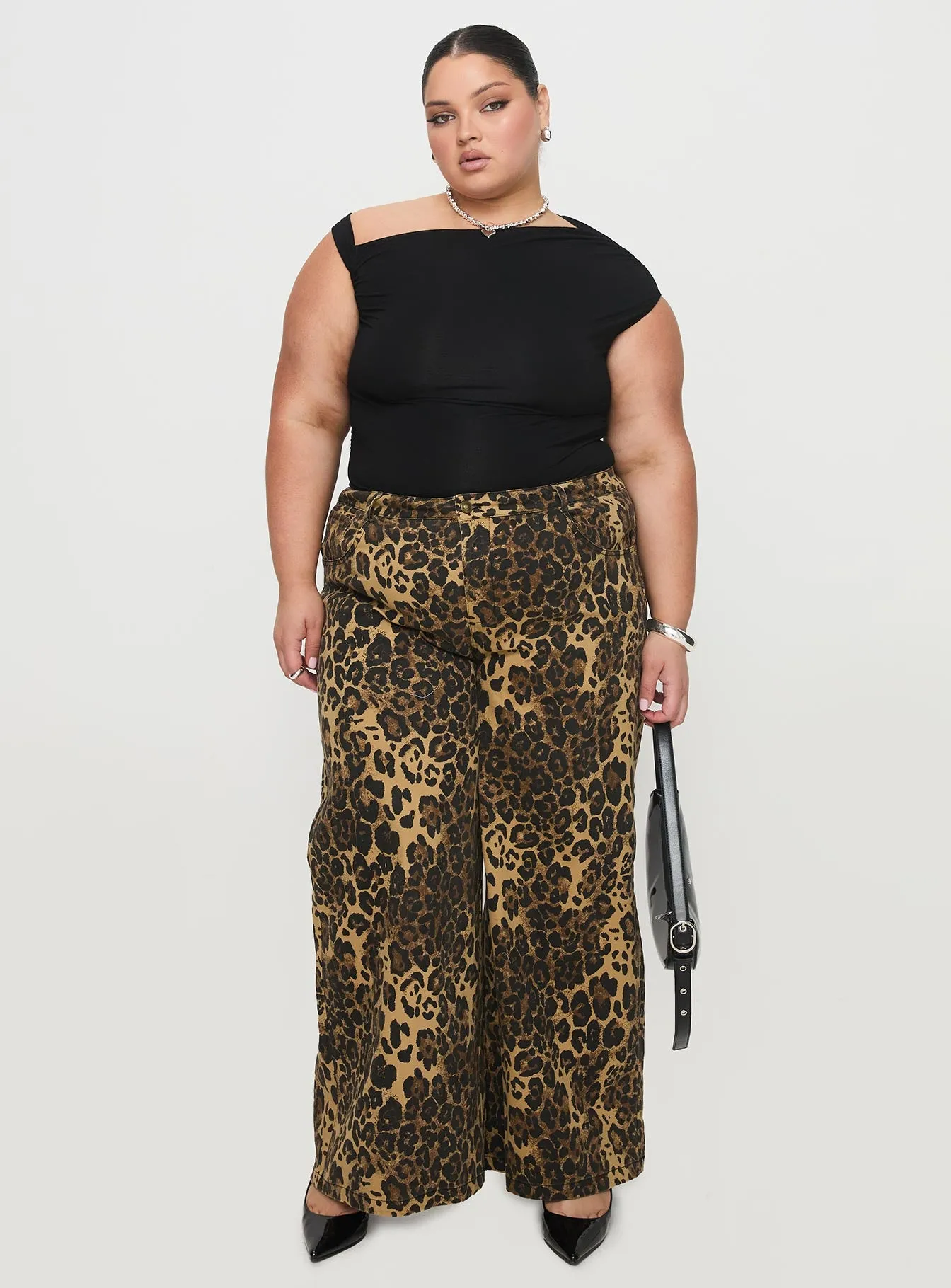 Beller Bodysuit Black Curve sold by Princess Polly product image thumbnail 2