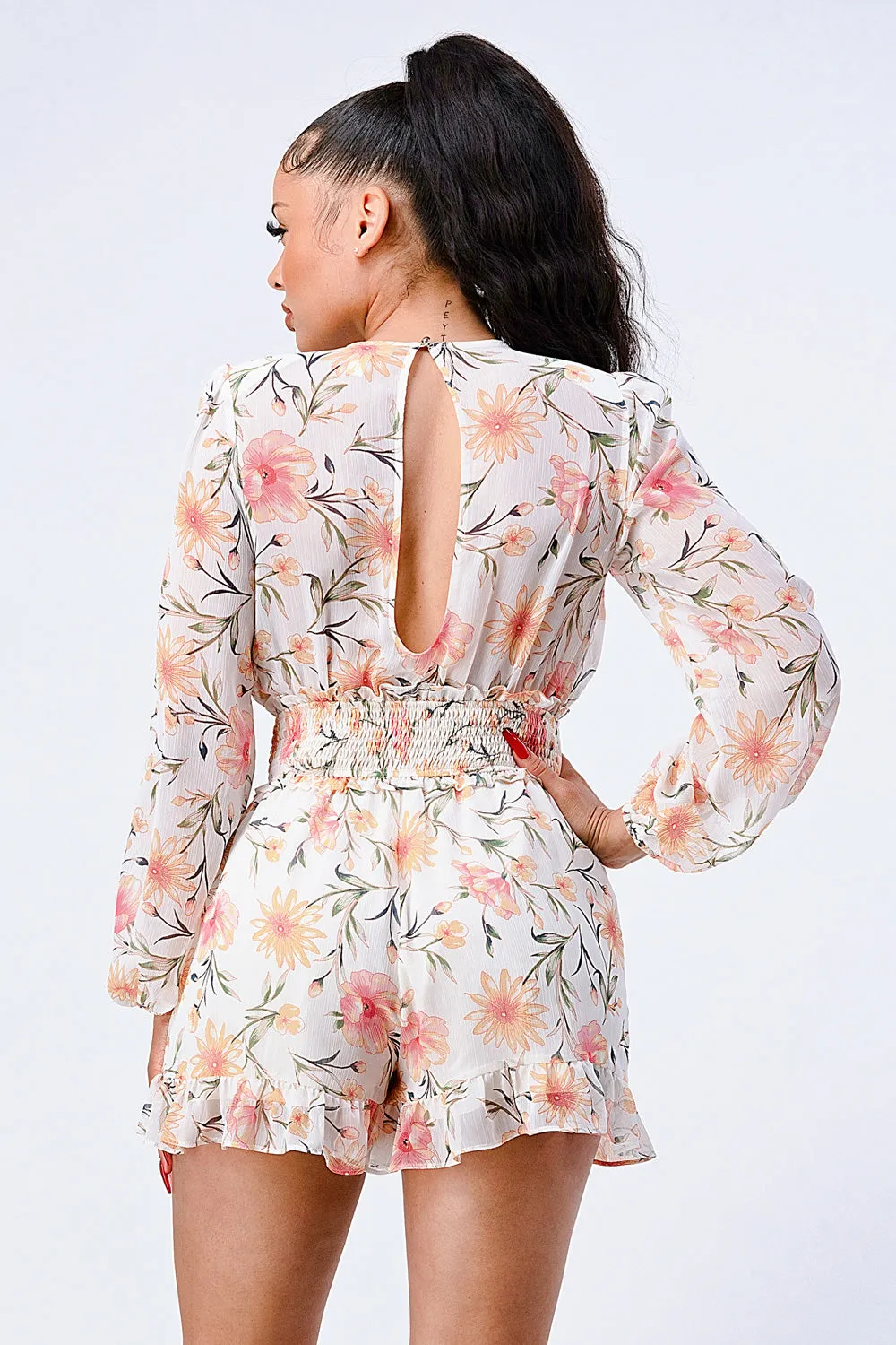 PJ10495K-W / FLORAL SMOCKED KEYHOLE RUFFLED ROMPER sold by privy product image thumbnail 4