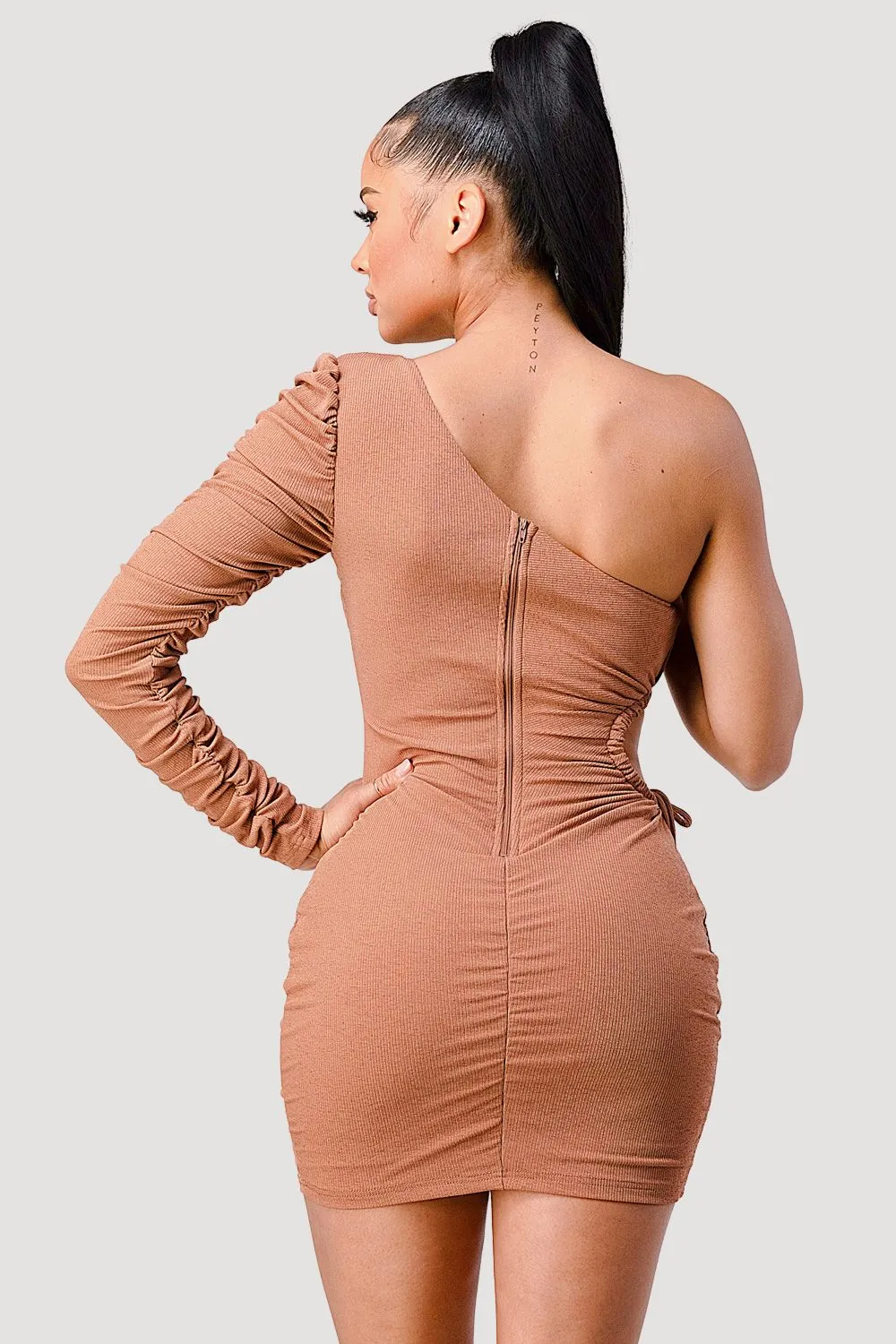 PD71324N-W / SEXY SIDE SHIRRING CUT-OUT ONE SHOULDER DRESS sold by privy product image thumbnail 4