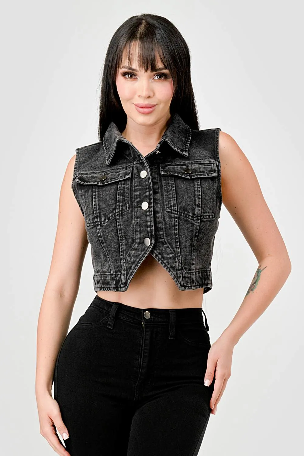 BLACK WASHED DENIM BUTTON DOWN CROPPED VEST JACKET sold by privy product image thumbnail 2
