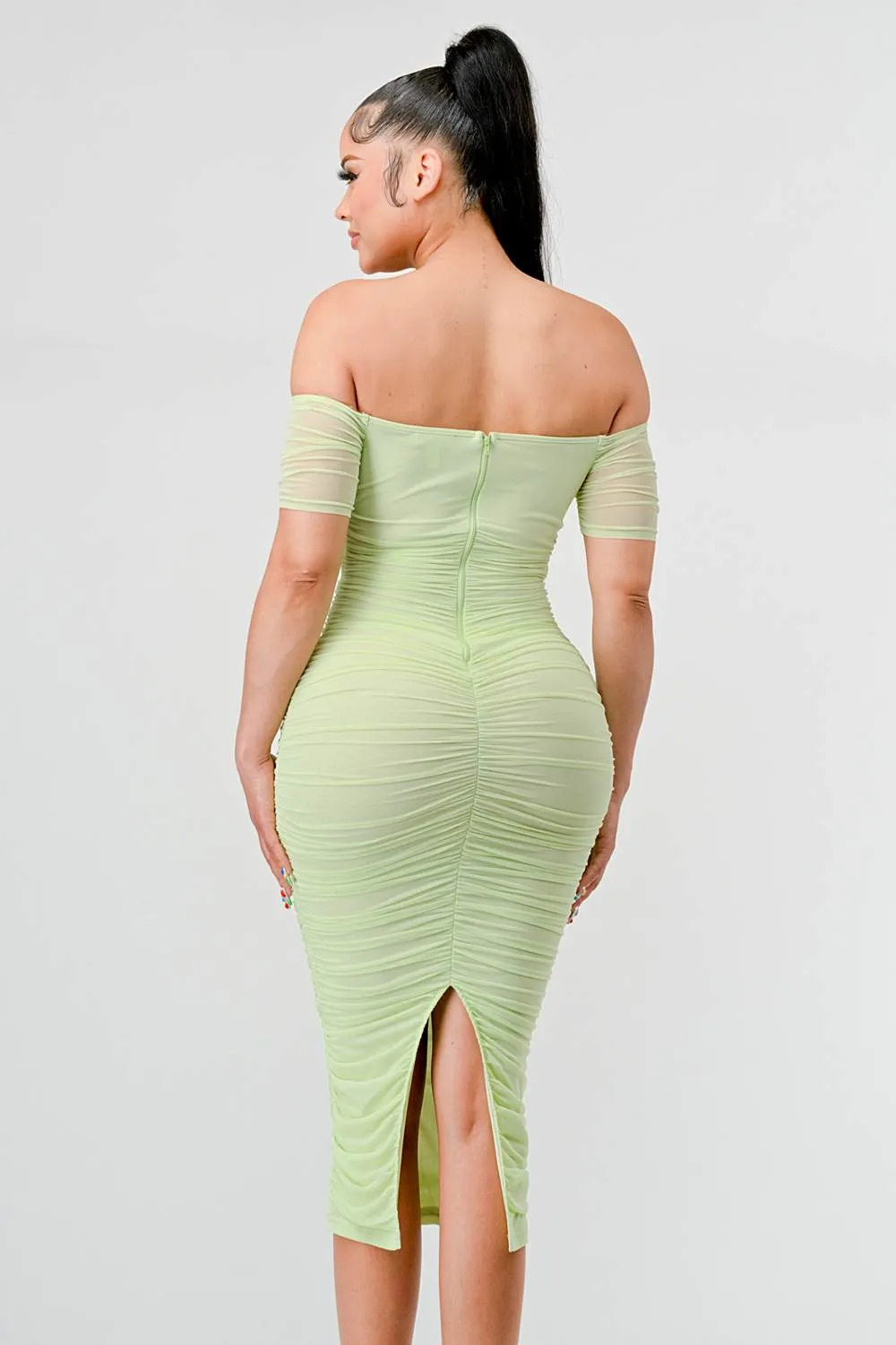 PD71849E / LUX OFF SHOULDER SIDE CUT KNOT TIE MIDI DRESS sold by privy product image thumbnail 4