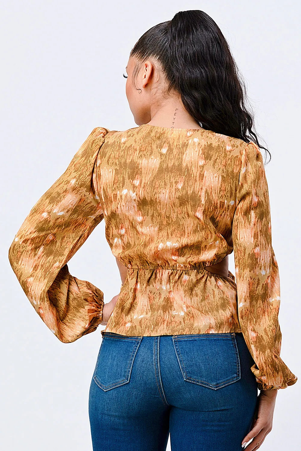 PRINT V-NECK SIDE RUFFLED CUT PUFF SLEEVES TOP sold by privy product image thumbnail 3