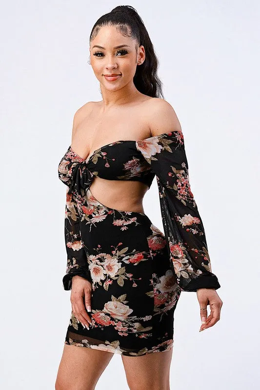 FLORAL STRETCH CHIFFON BODYCON DRESS sold by privy product image thumbnail 3