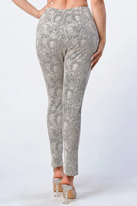 SNAKE PRINT DRAWSTRING WAIST CROPPED PANTS sold by privy product image thumbnail 5