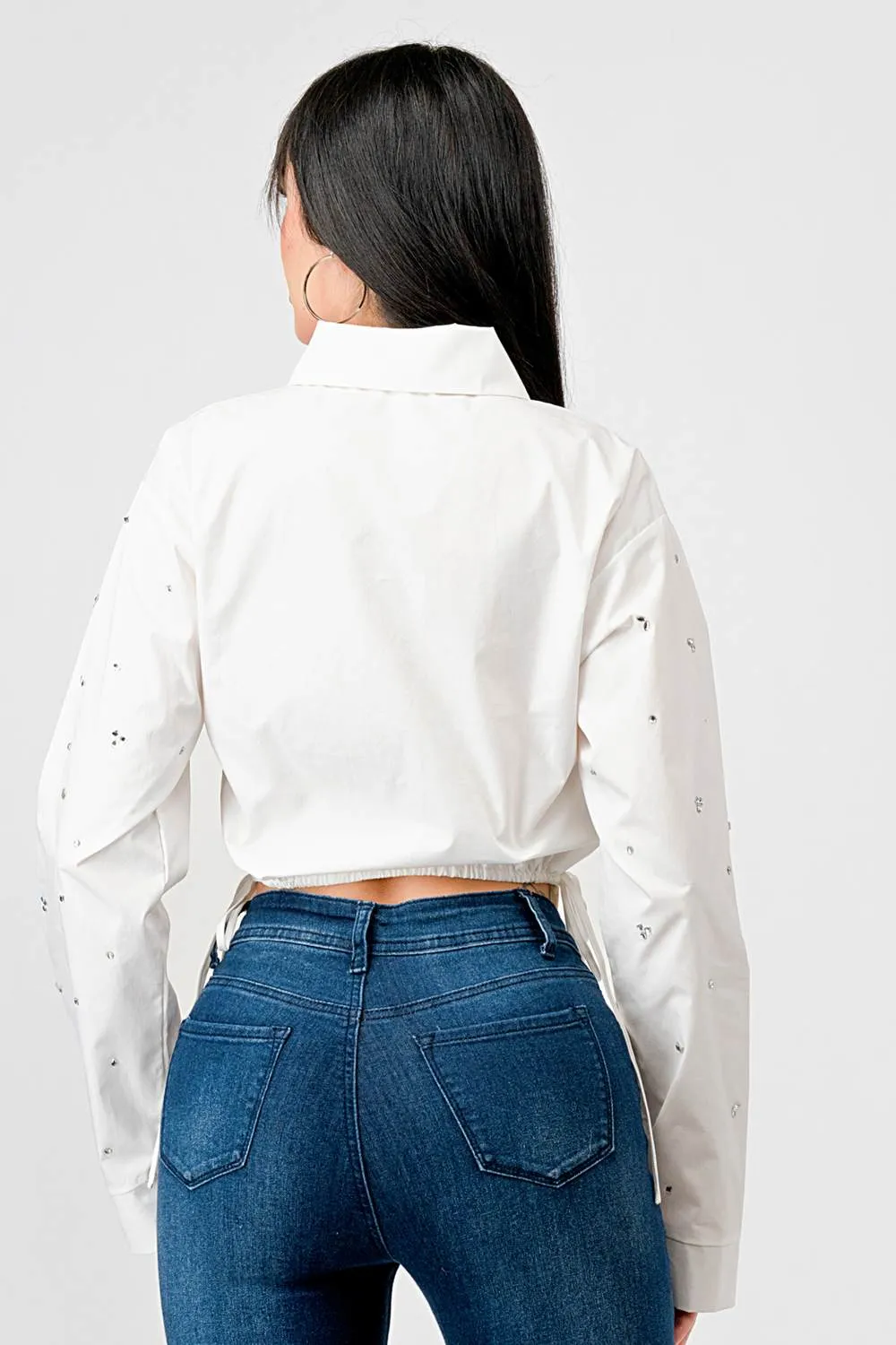 STRETCH POPLIN COLLARED BUTTON DOWN CROPPED TOP sold by privy product image thumbnail 4