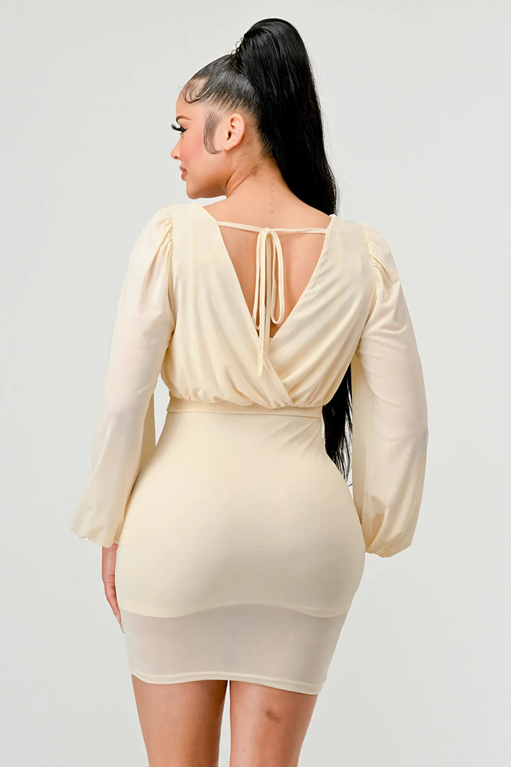 PD71934H-W / LUX MESH LAYERED V NECK BUBBLE BODYCON DRESS sold by privy product image thumbnail 3