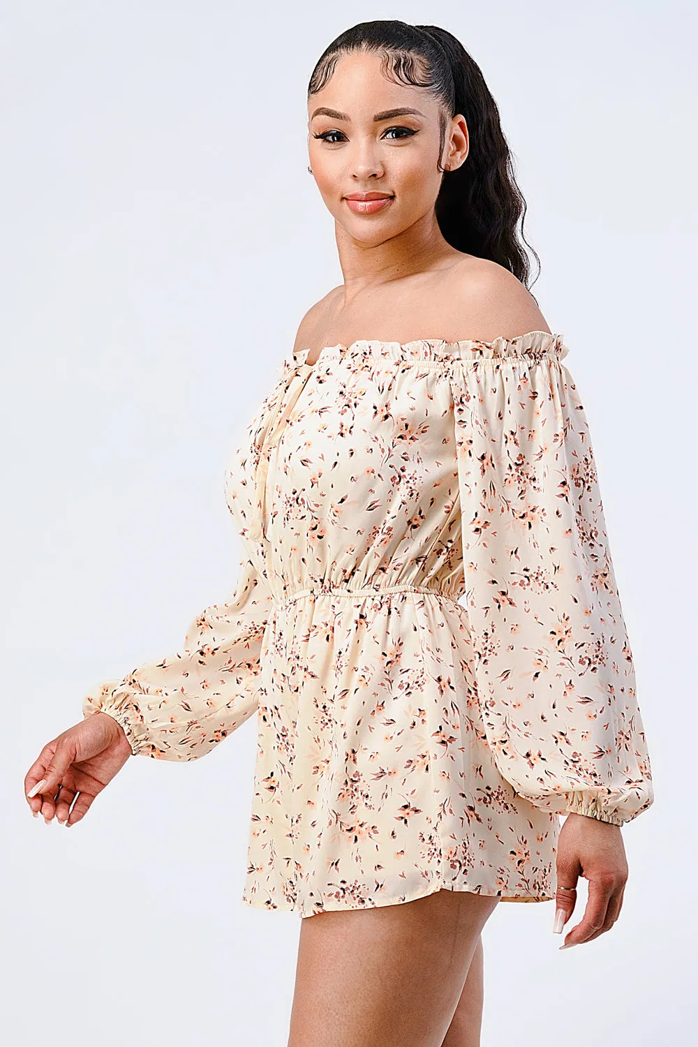 PJ10501E-W / FLORAL OFF SHOULDER SMOCKING ROMPER sold by privy product image thumbnail 2