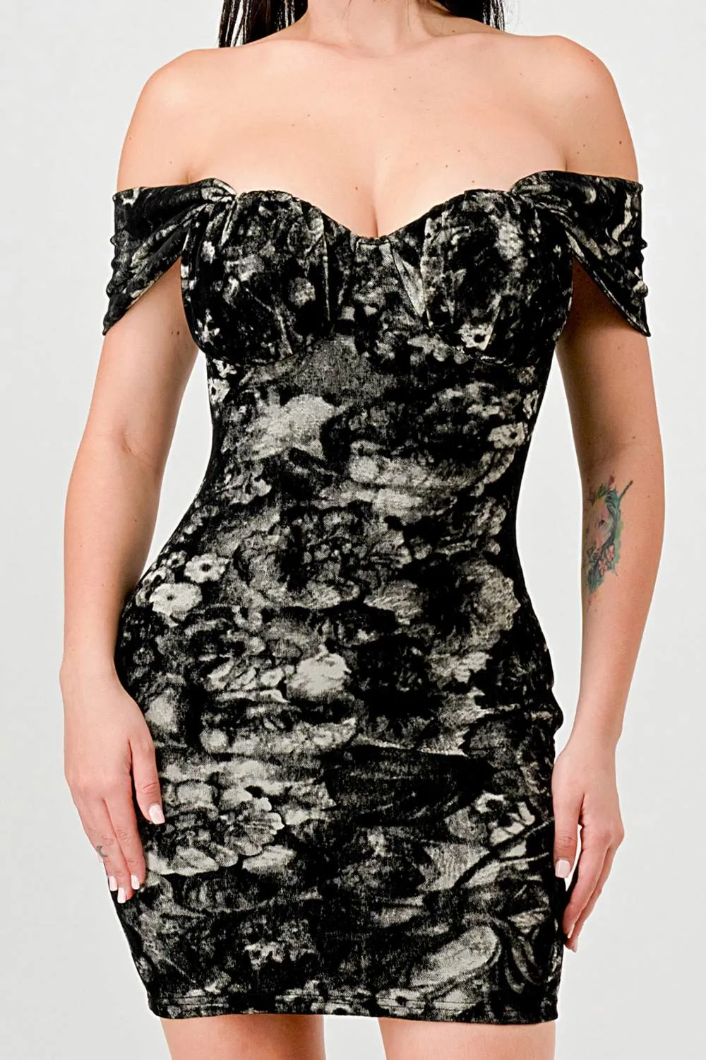 LUXE SMOG MESH PRINT OFF SHOULDER MINI DRESS sold by privy product image thumbnail 5