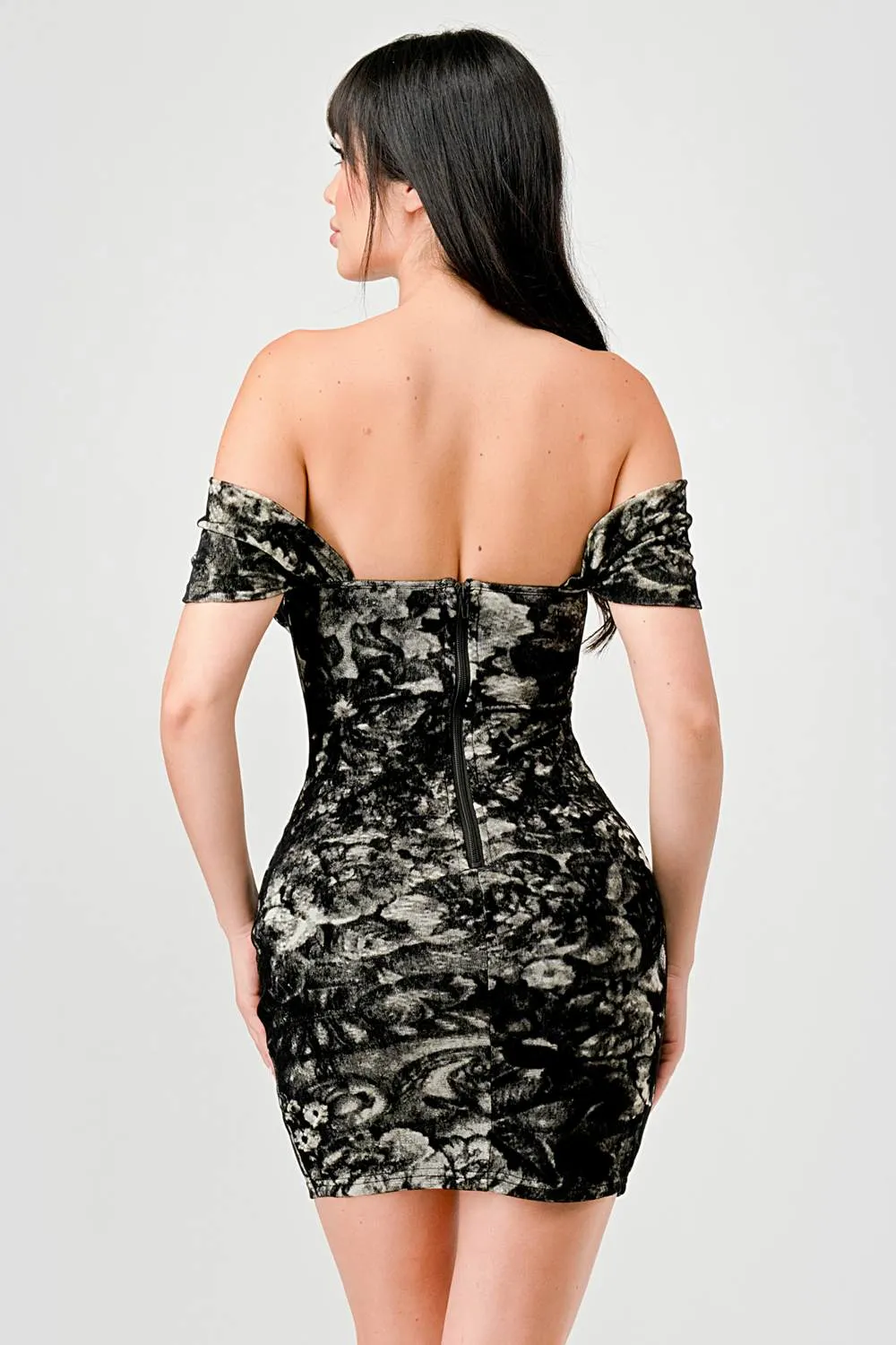 LUXE SMOG MESH PRINT OFF SHOULDER MINI DRESS sold by privy product image thumbnail 4