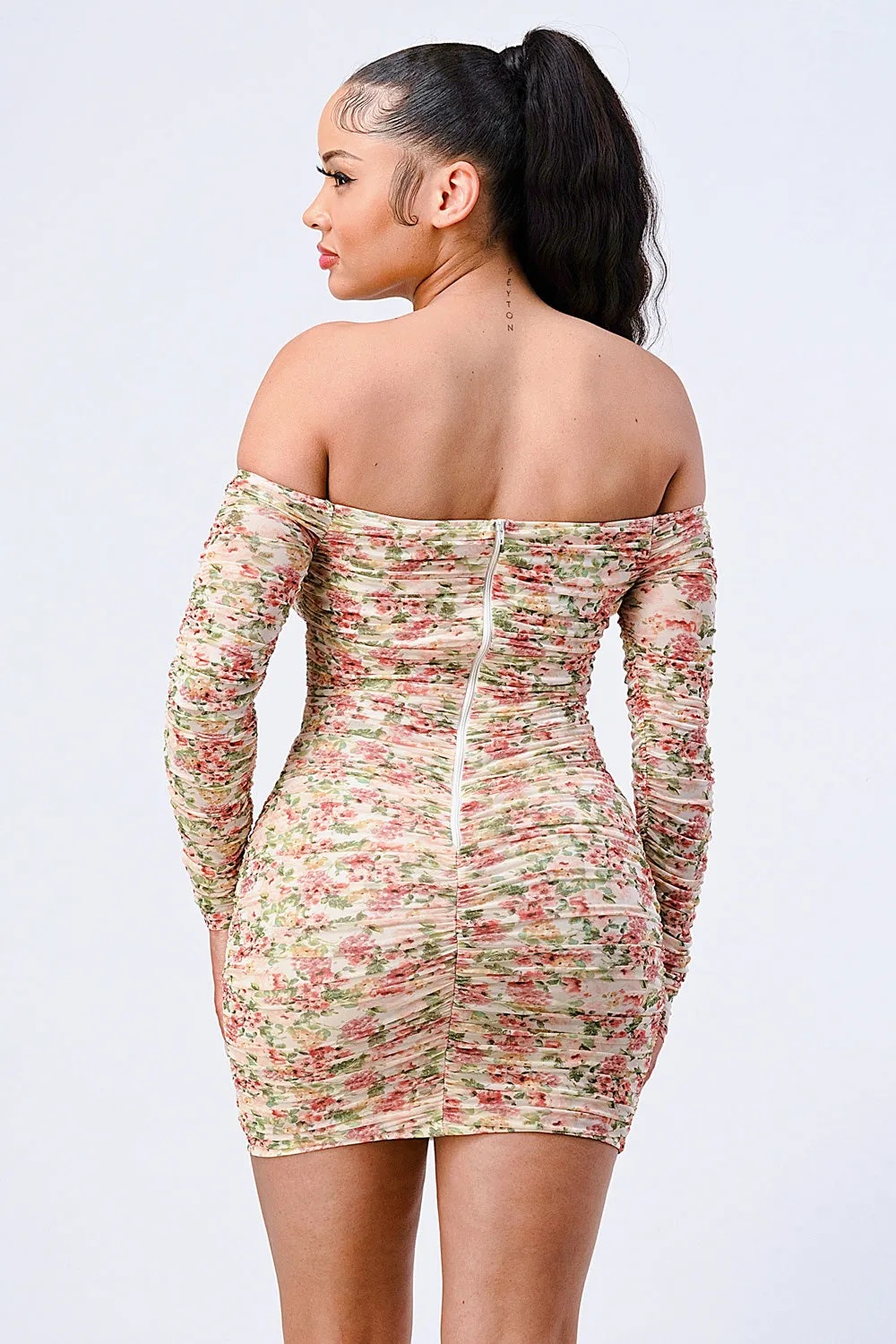 FLORAL OFF SHOULDER CONTRAST RUCHED BODYCON MINI DRESS sold by privy product image thumbnail 4