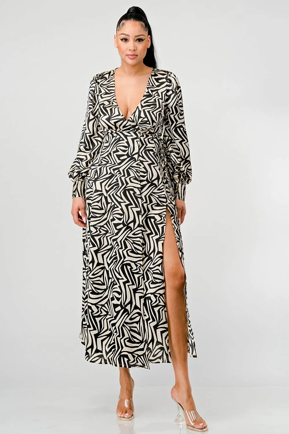 ABSTRACT PRINT DEEP V-NECK SLITTED MAXI DRESS sold by privy product image thumbnail 5