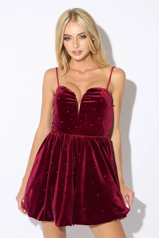 PD77633NST / LUXE VELVET WITH PEARL BUBBLE HEM MINI DRESS sold by privy