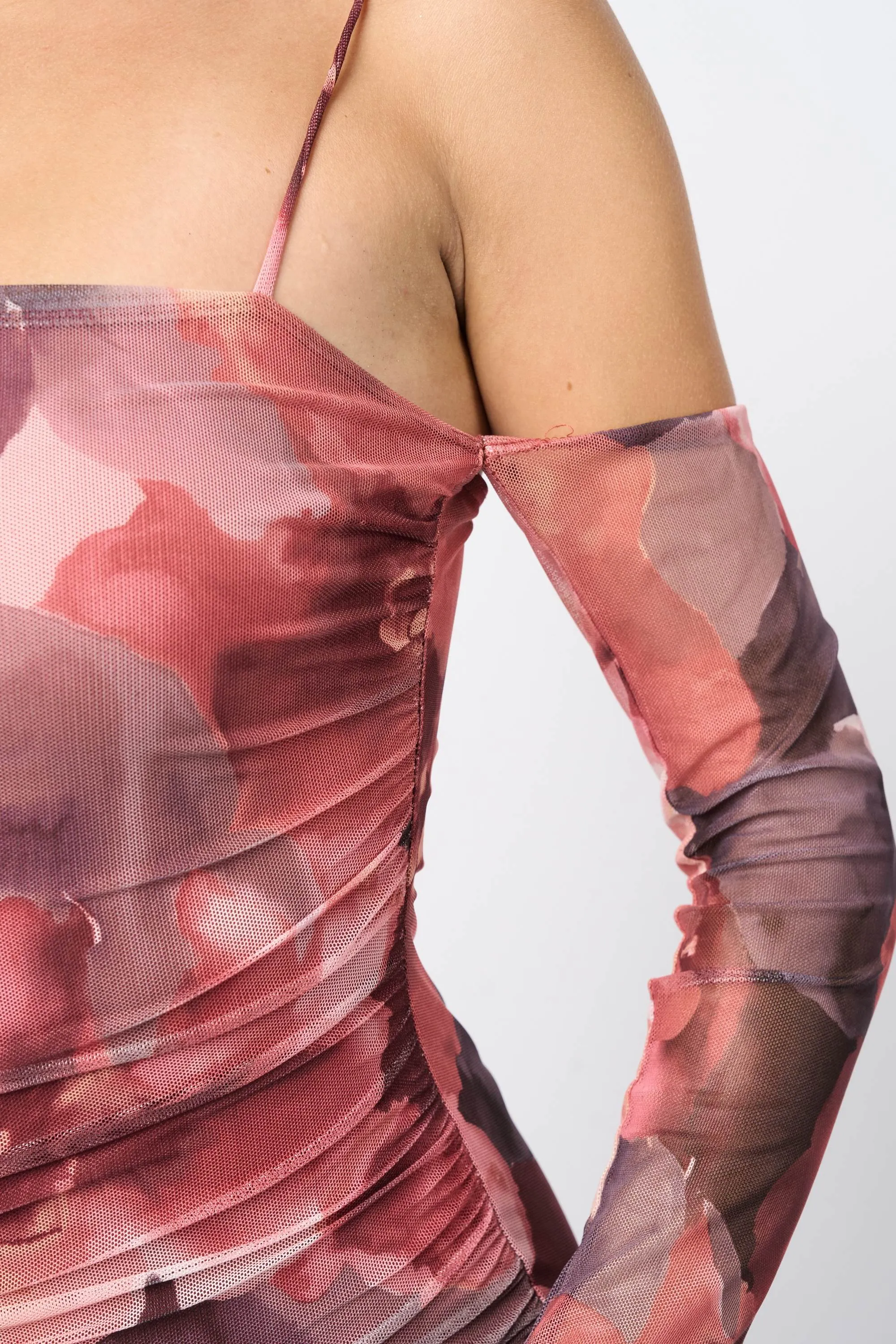 FLORAL PRINT MESH LONG SLEEVES BODYCON MINI DRESS sold by privy product image thumbnail 5